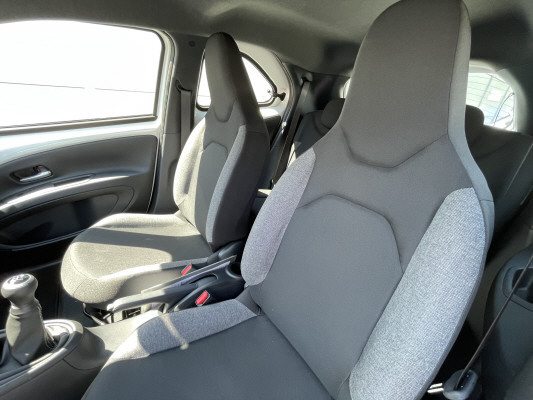 TOYOTA Aygo X 1.0 VVT-i Cmf Cmf-image-7