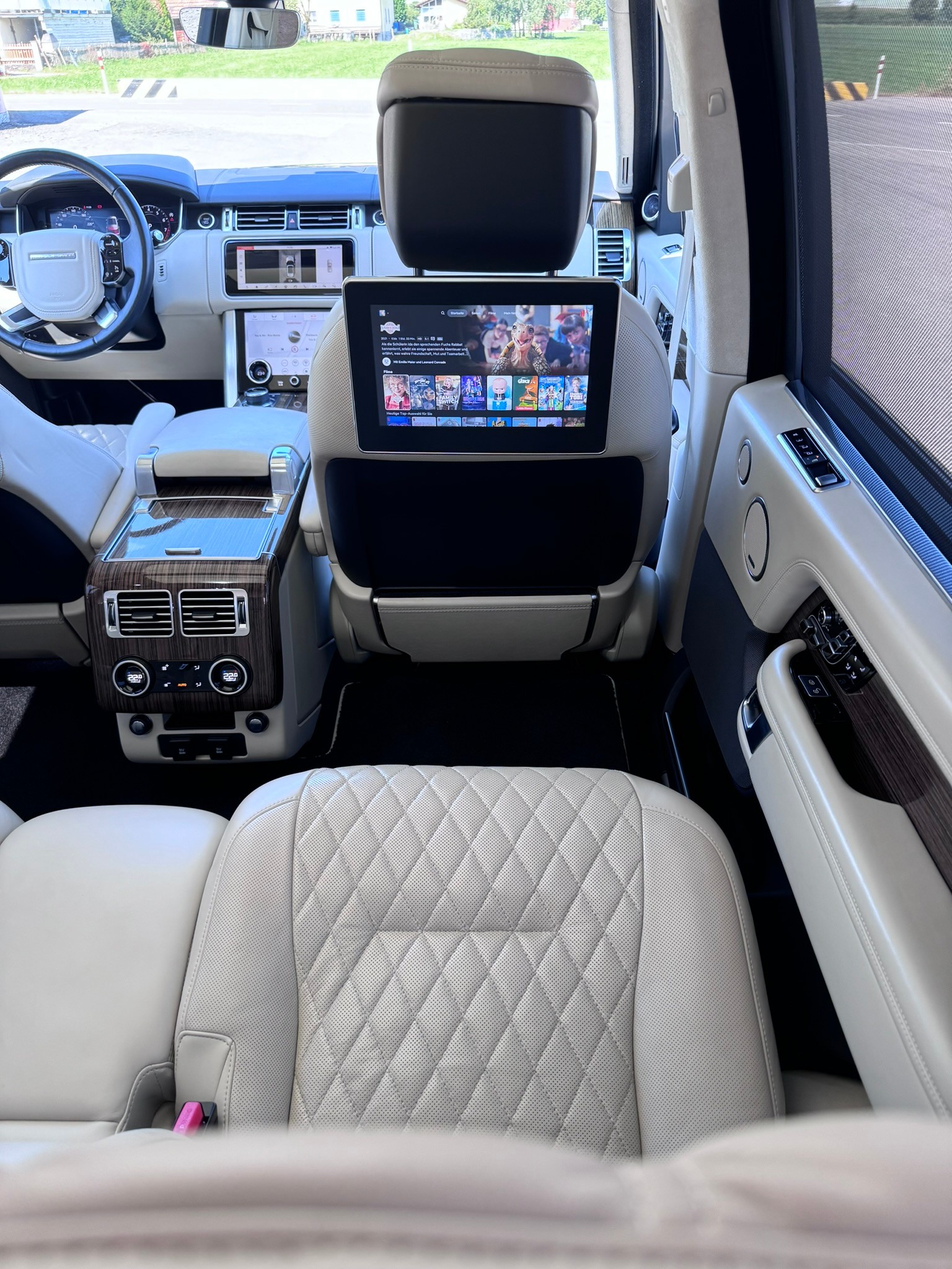 LAND ROVER Range Rover LWB 5.0 V8 S/C AB Automatic-image-23