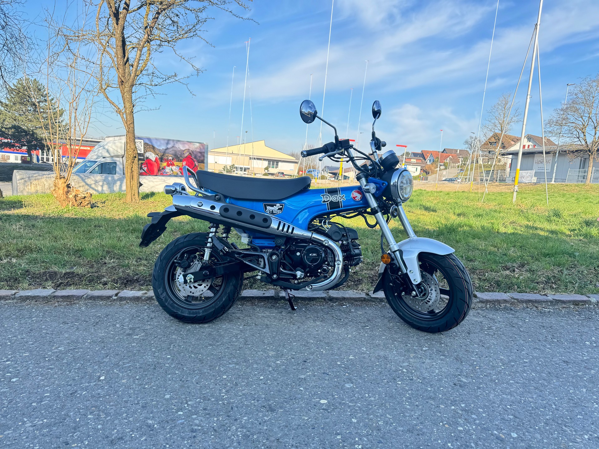 HONDA ST 125 Dax-showroom-element-3
