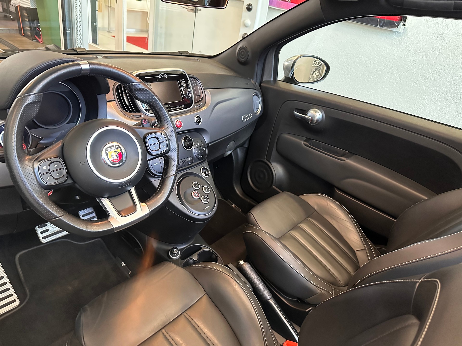 FIAT 595 1.4 16V Turbo Abarth Turismo Dualogic-image-11