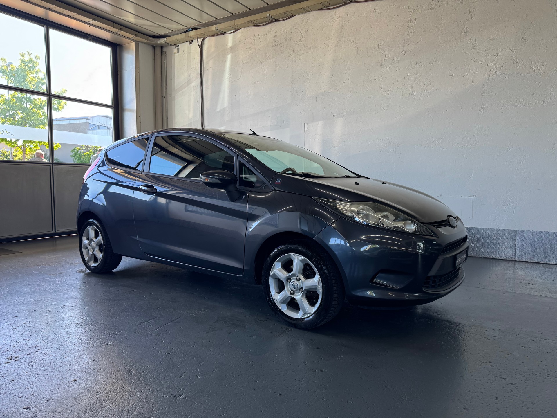 FORD Fiesta 1.25 16V Trend-image-1