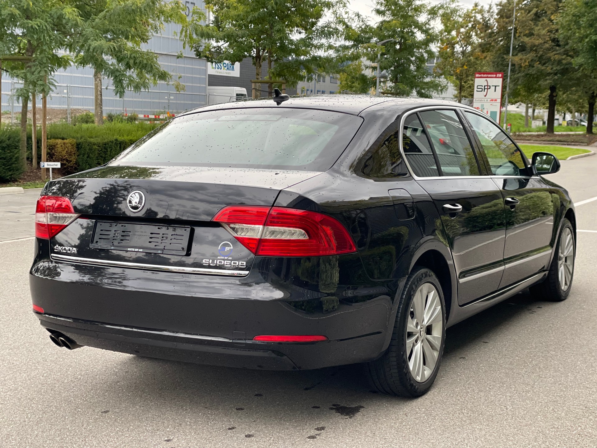SKODA Superb 1.8 TSI Elegance 4x4-image-3