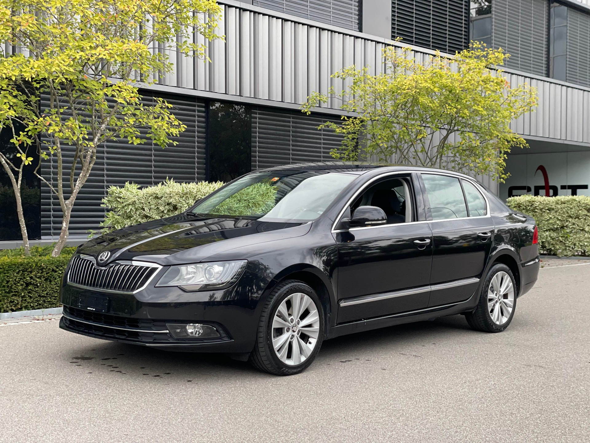 SKODA Superb 1.8 TSI Elegance 4x4-image-0
