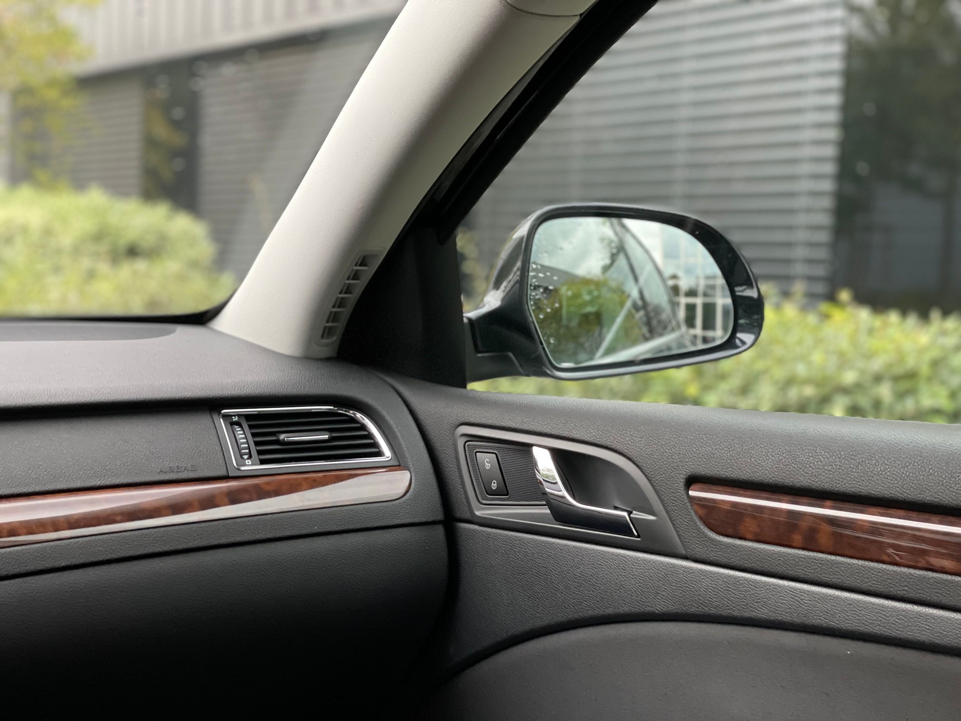 SKODA Superb 1.8 TSI Elegance 4x4-image-9