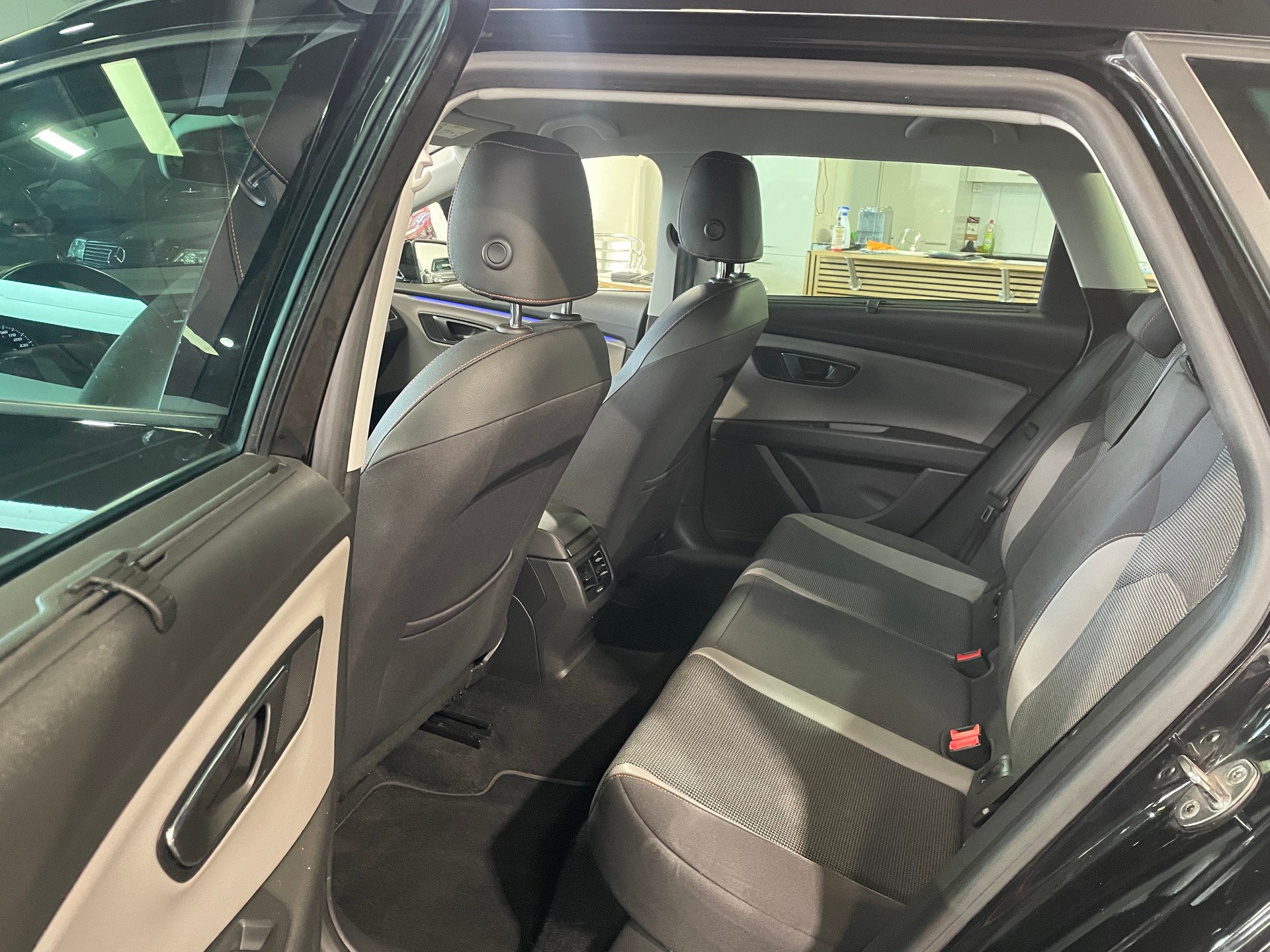 SEAT Leon ST 2.0 TDI CR X-Perience 4Drive DSG-image-13
