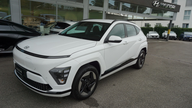 HYUNDAI Kona EV 65.4 kWh Origo-image-0