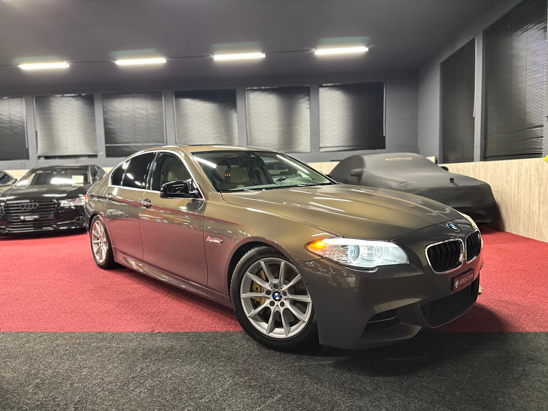 BMW M550d xDrive ** Individual Champagne / Frisch ab MFK & Service **-image-5