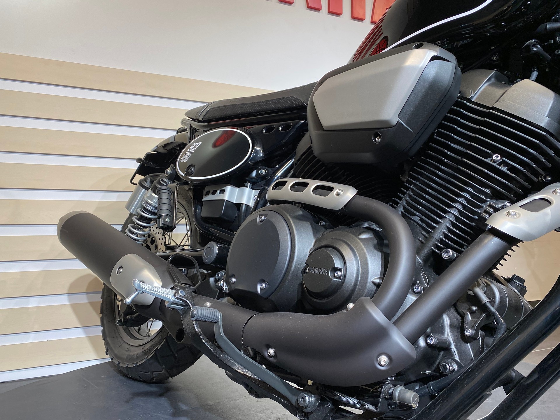 YAMAHA SCR 950 Mica Dori Edition-image-11