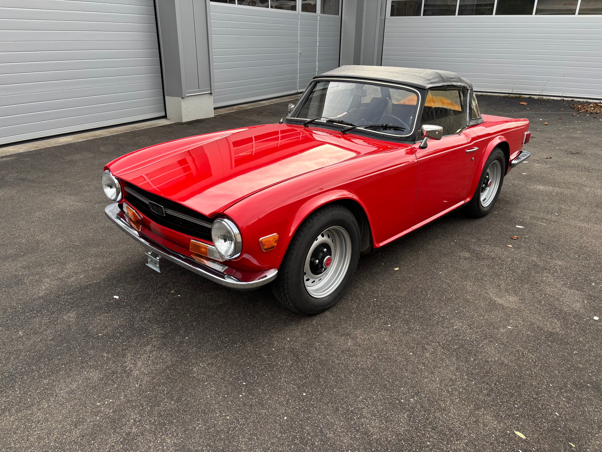 TRIUMPH TR6-image-4