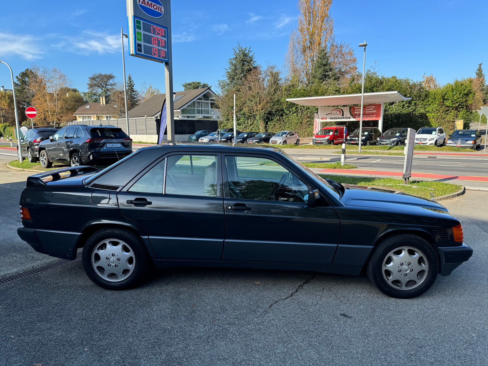 MERCEDES-BENZ 190 D 2.5 Turbo-image-3