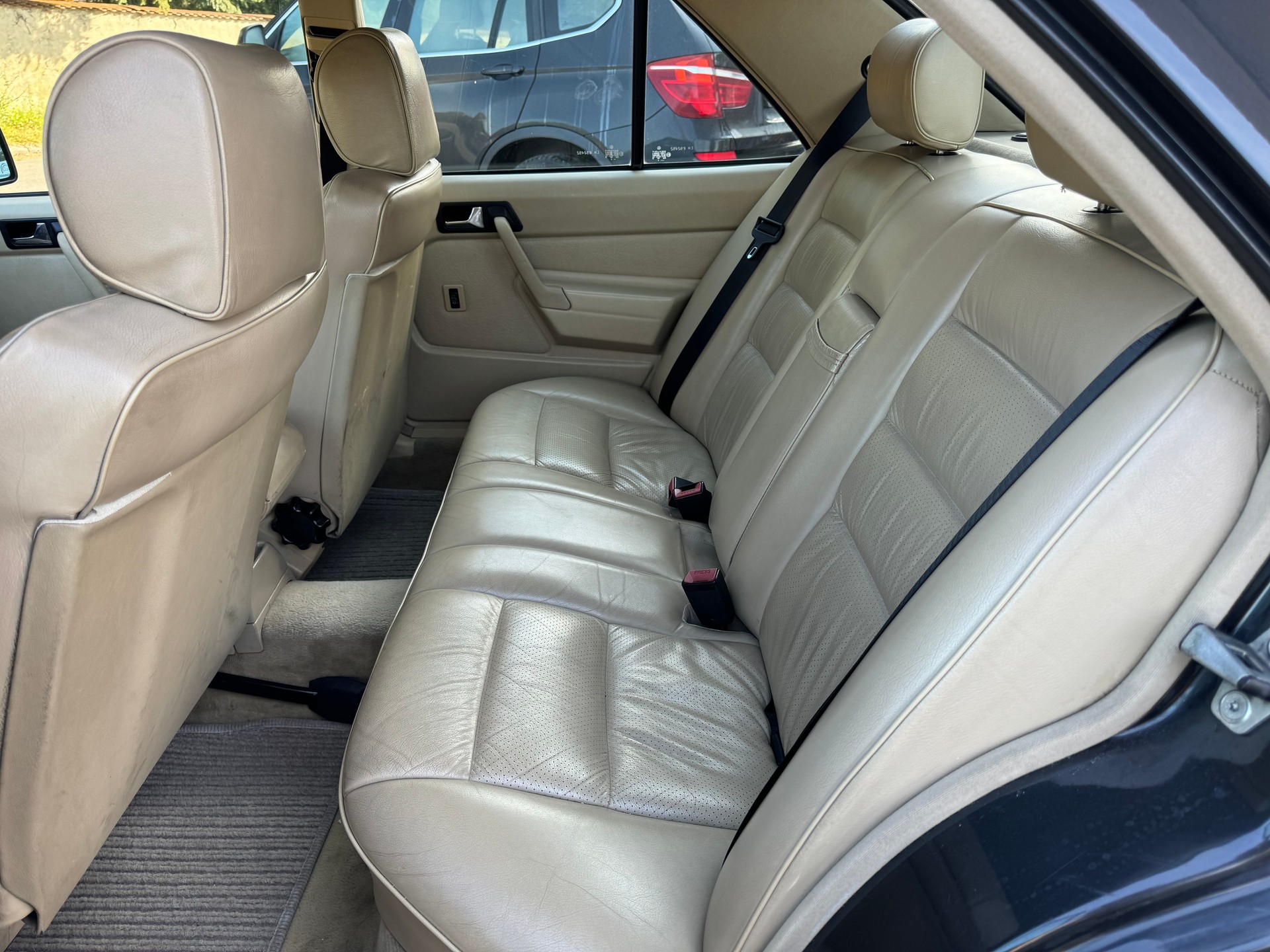 MERCEDES-BENZ 190 D 2.5 Turbo-image-11