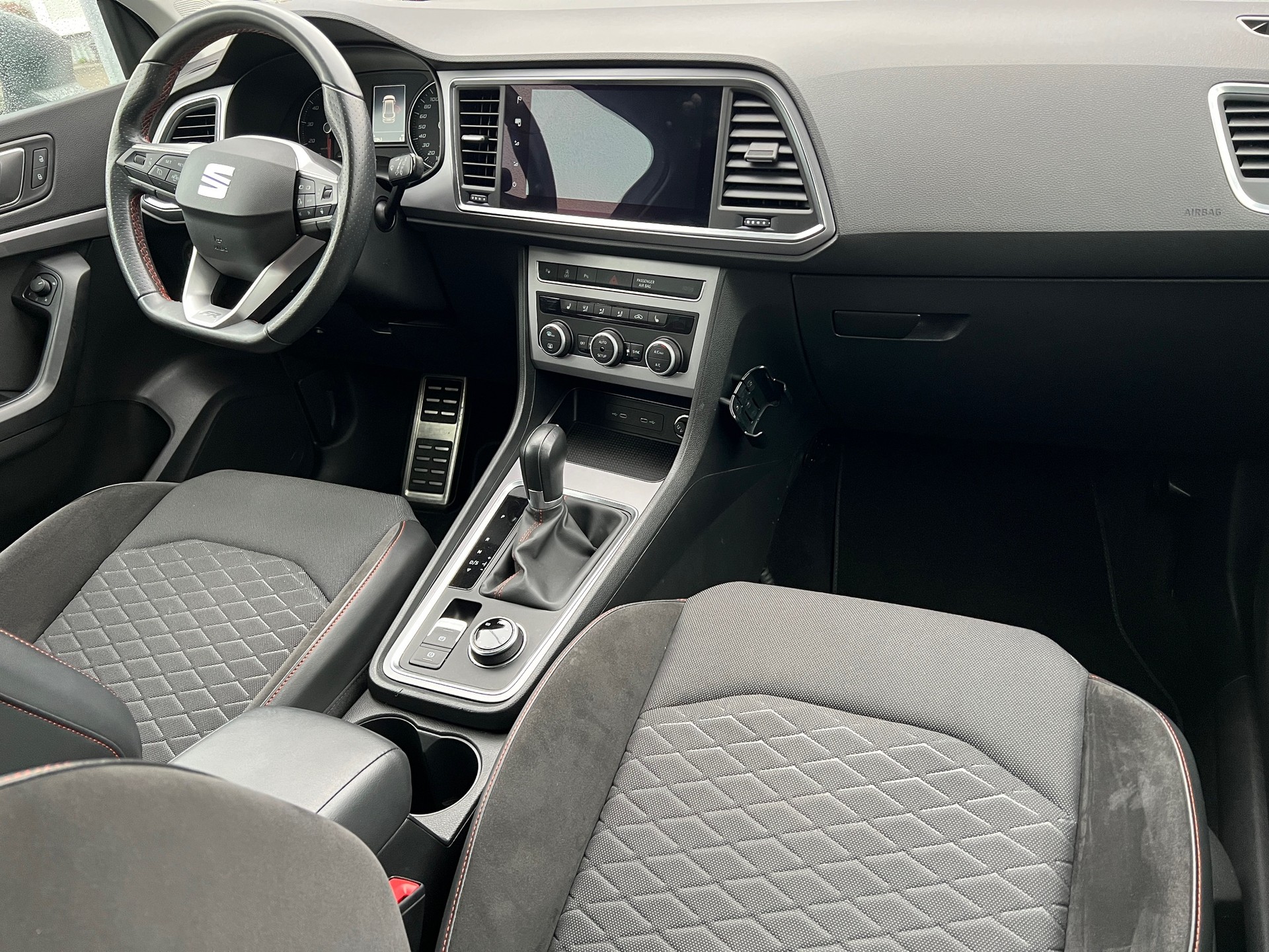 SEAT Ateca 2.0 TSI FR 4Drive DSG-image-12
