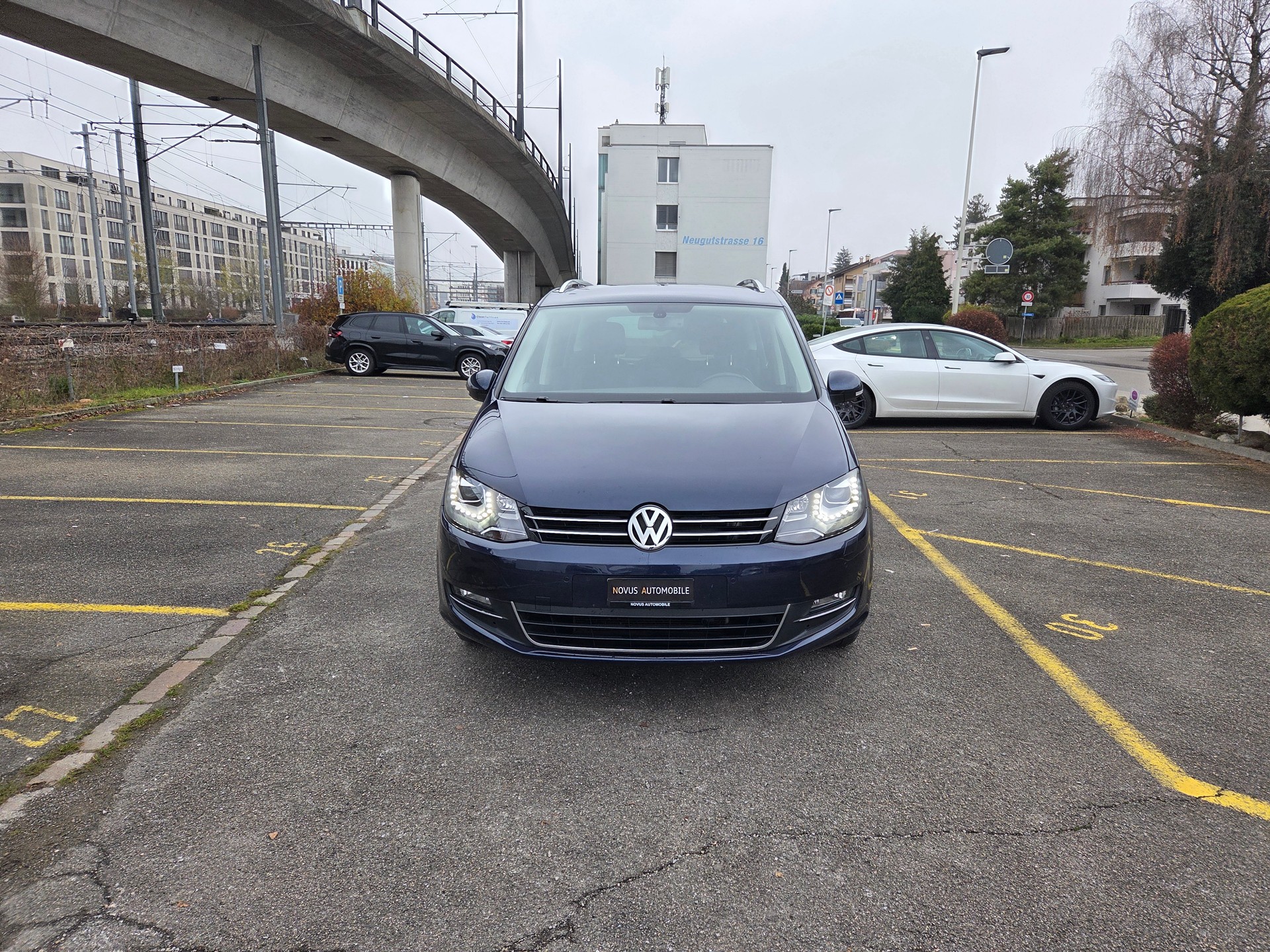 VW Sharan 2.0 TDI BlueMotion Technology Highline-image-7