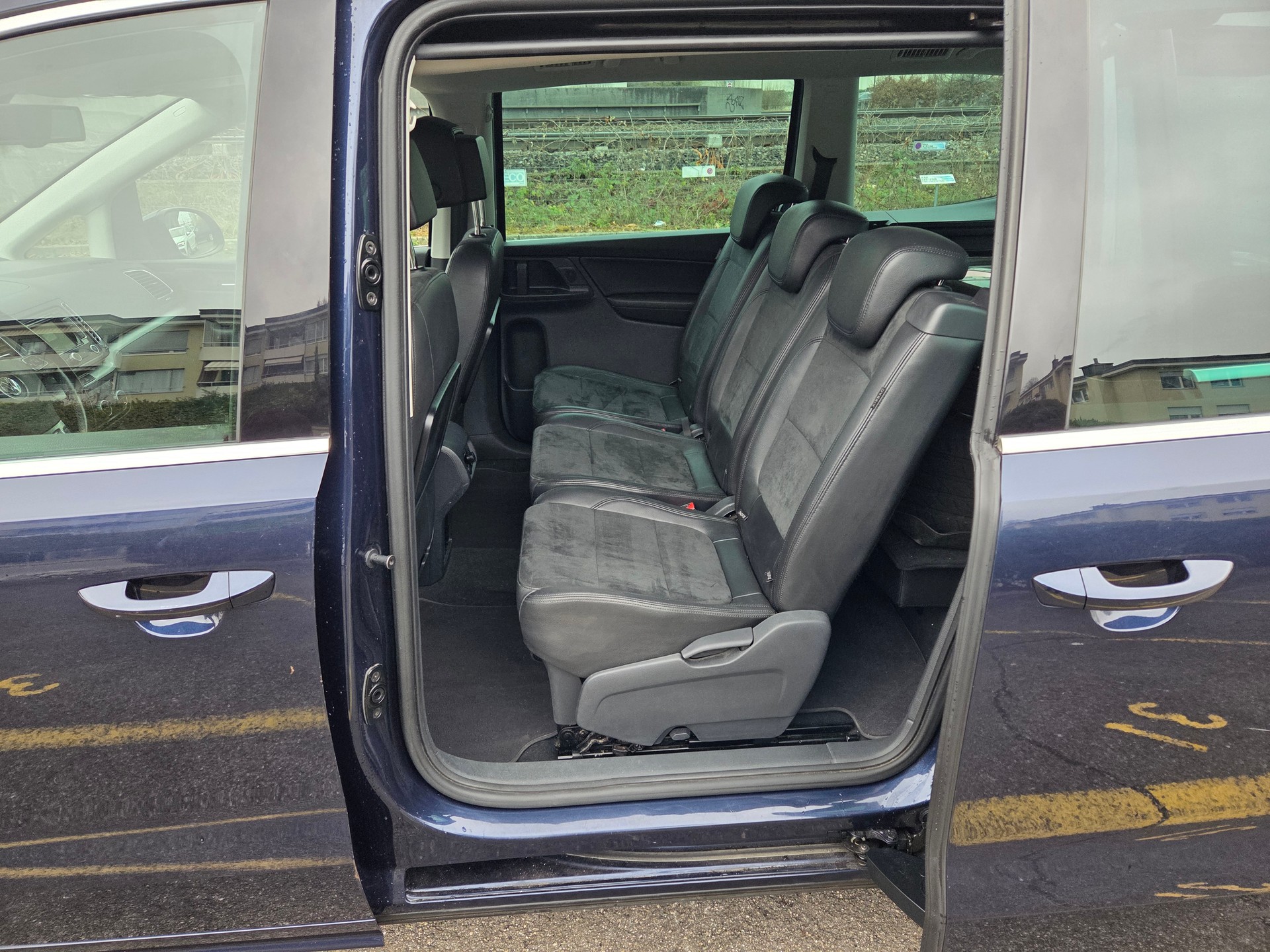 VW Sharan 2.0 TDI BlueMotion Technology Highline-image-10