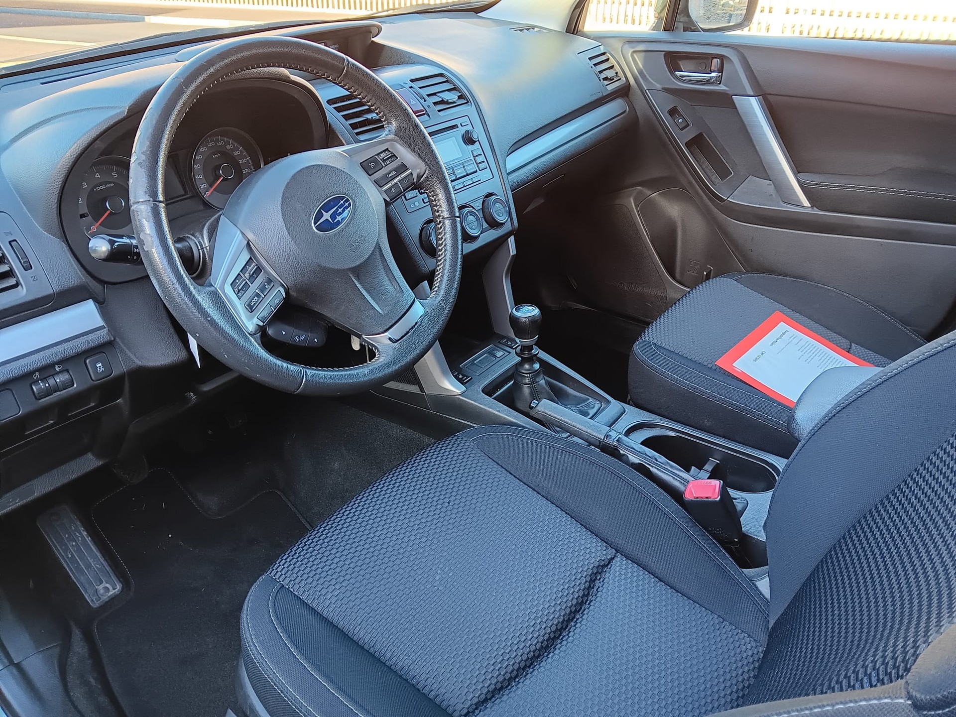 SUBARU Forester 2.0i e-Boxer Swiss Plus Lineartronic-image-10