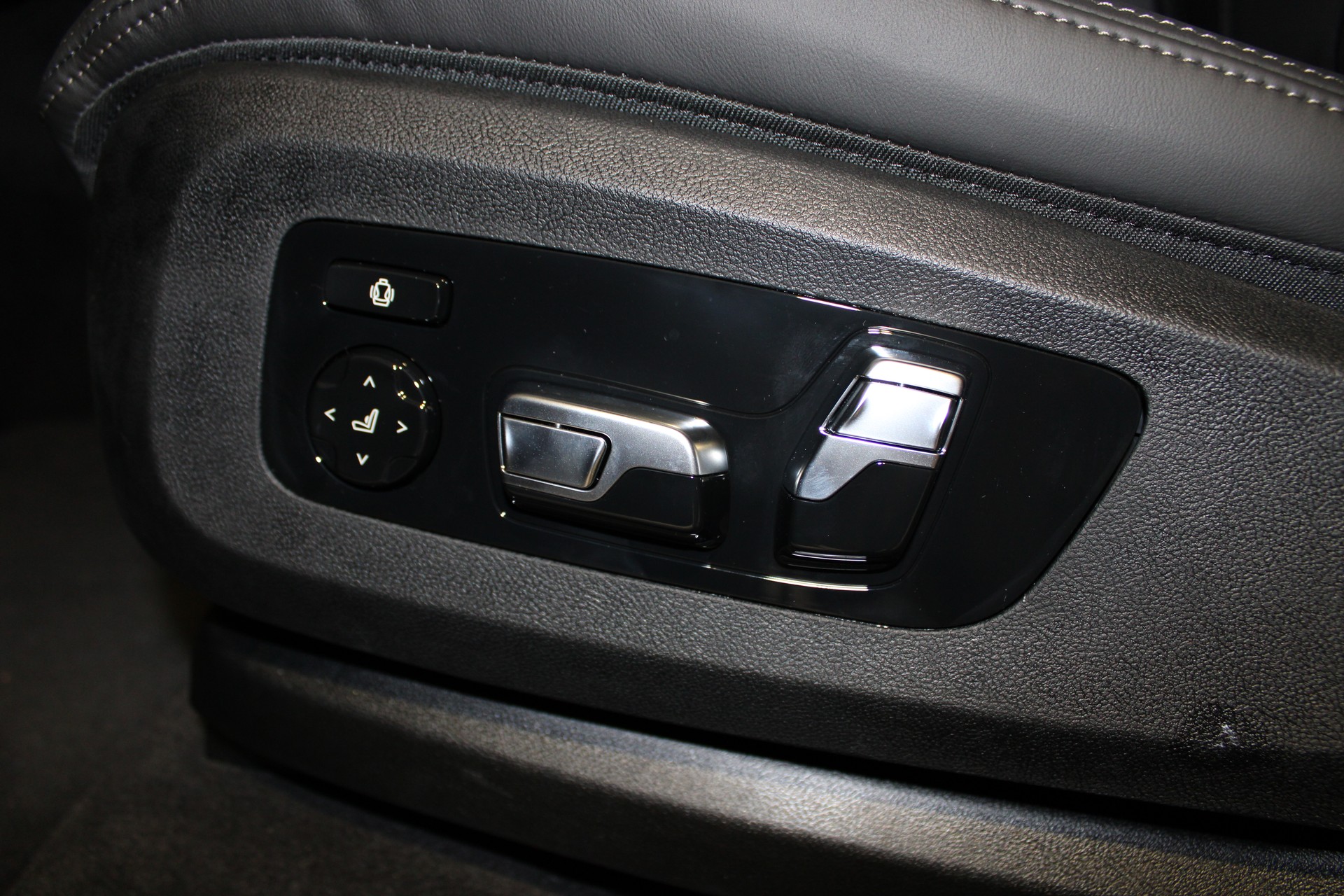 BMW X5 xDr 50e M Sport Pro-image-15