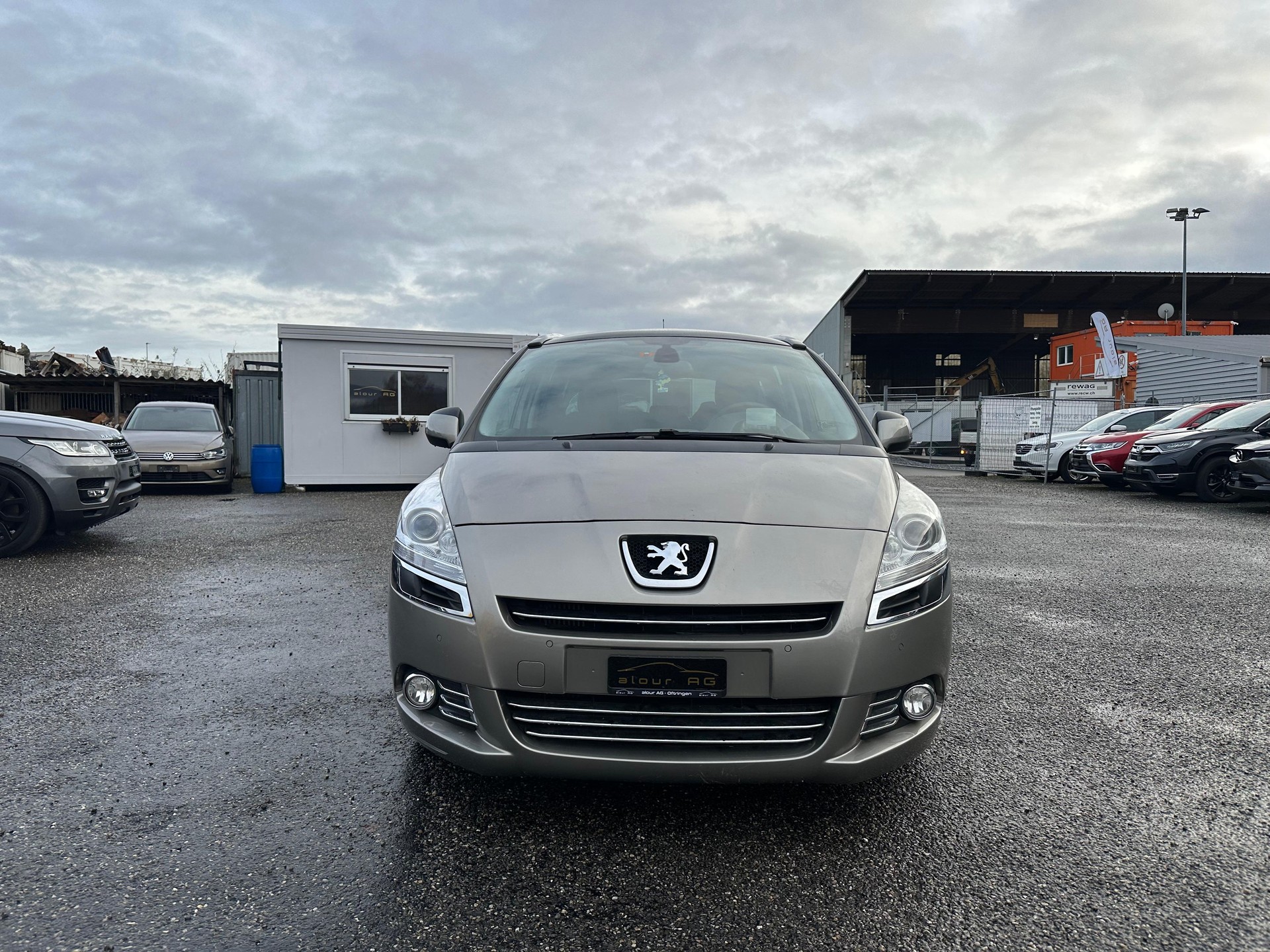 PEUGEOT 5008 1.6 16V T Sport Pack Automatic-image-0