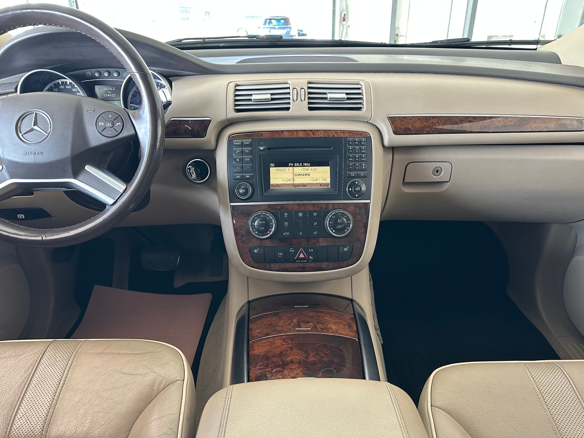 MERCEDES-BENZ R 350 4Matic 7G-Tronic-image-12