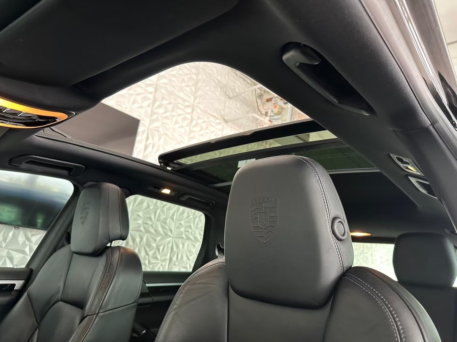PORSCHE Cayenne S V8 Platinum Edition | Panorama | PASM | 21" Zoll Felgen-image-4