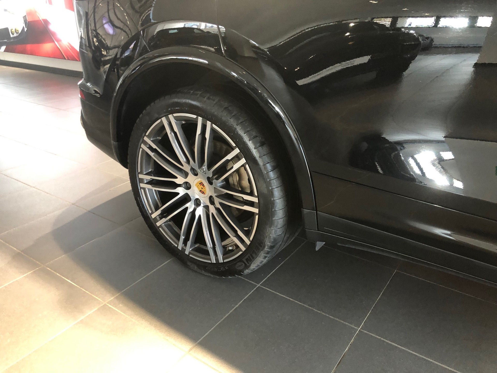 PORSCHE Cayenne S V8 Platinum Edition | Panorama | PASM | 21" Zoll Felgen-image-1