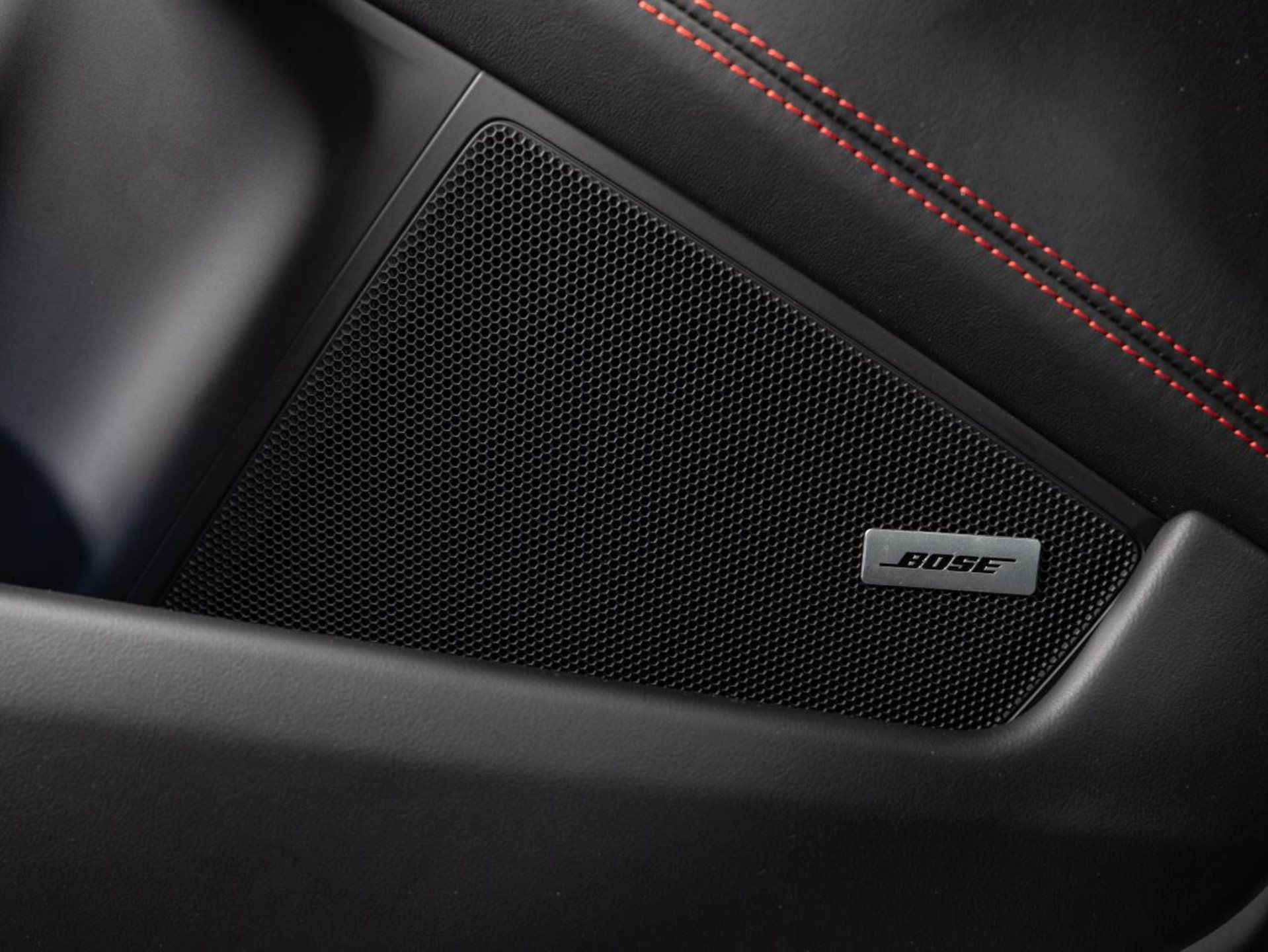 PORSCHE 911 Carrera 4 GTS Coupé-image-19