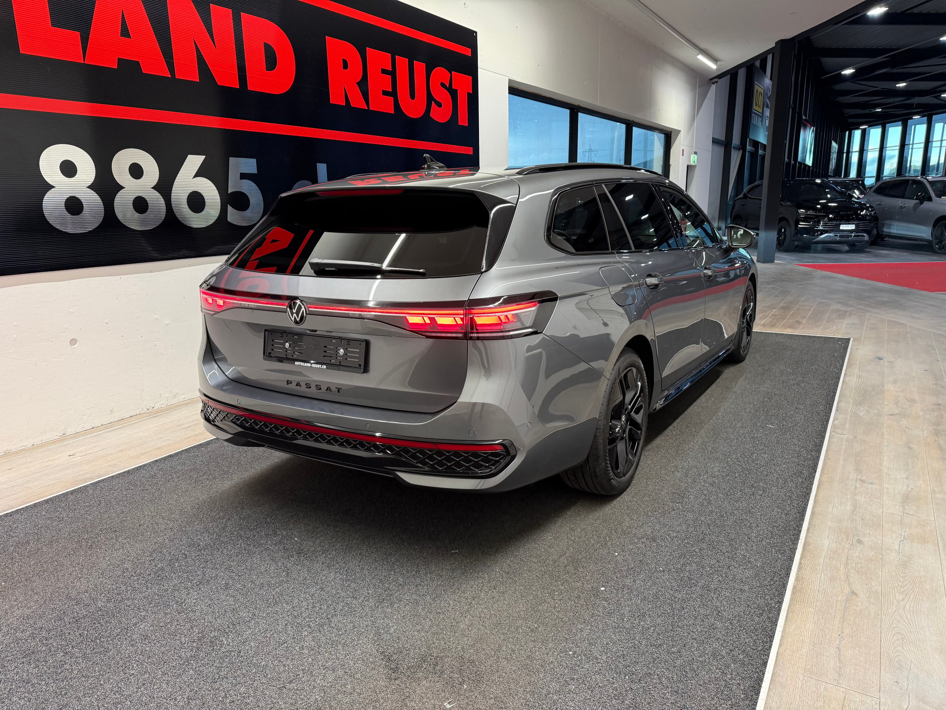 VW Passat Variant 2.0 TDI evo R-Line 4 Motion DSG-image-9