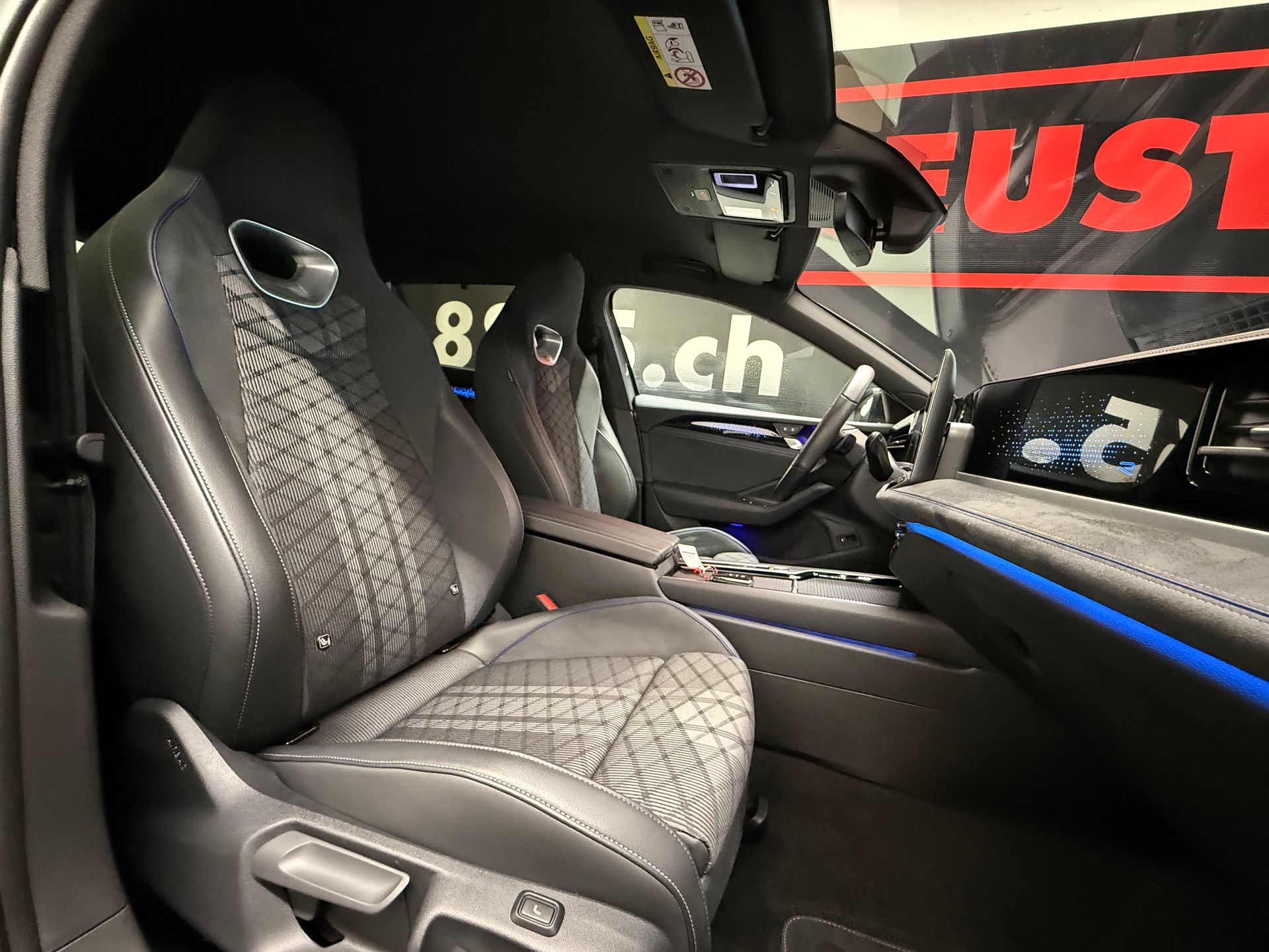 VW Passat Variant 2.0 TDI evo R-Line 4 Motion DSG-image-30