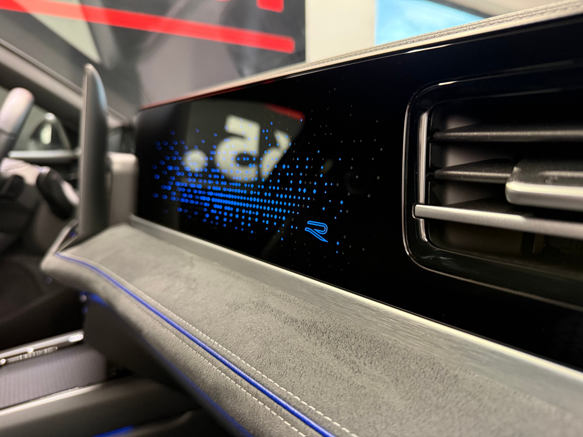 VW Passat Variant 2.0 TDI evo R-Line 4 Motion DSG-image-31