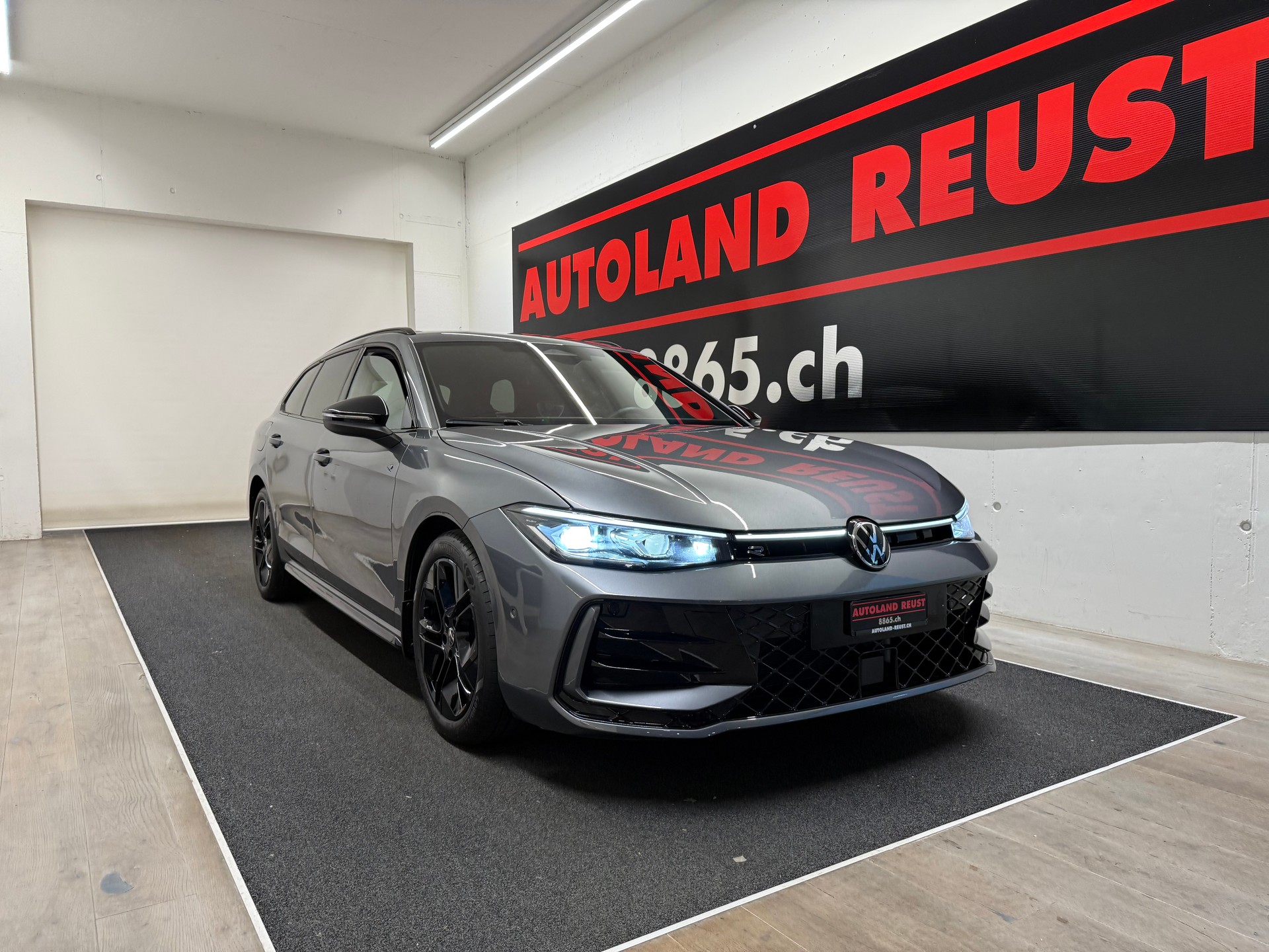 VW Passat Variant 2.0 TDI evo R-Line 4 Motion DSG-image-2