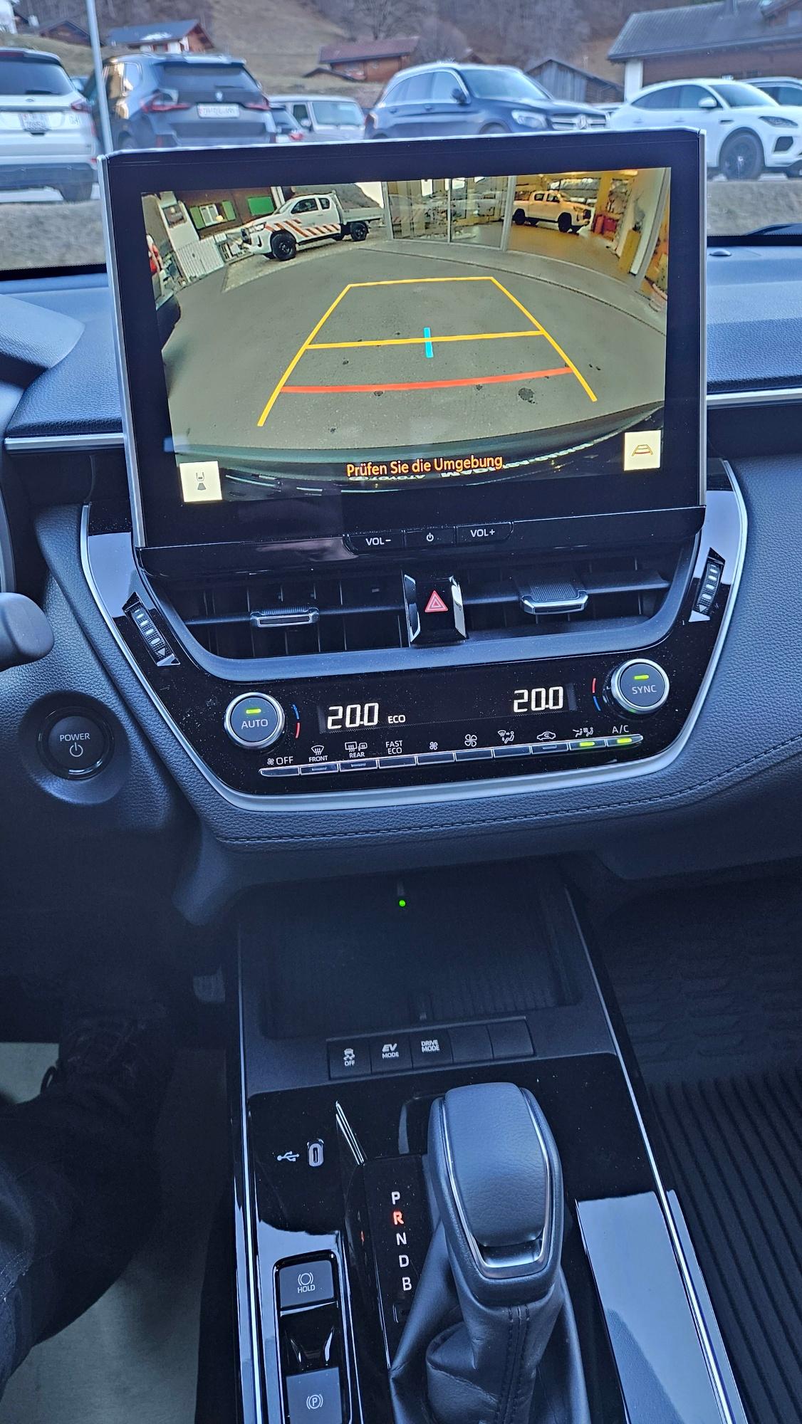 TOYOTA Corolla Cross 2.0 HSD Trend AWD-i-image-8