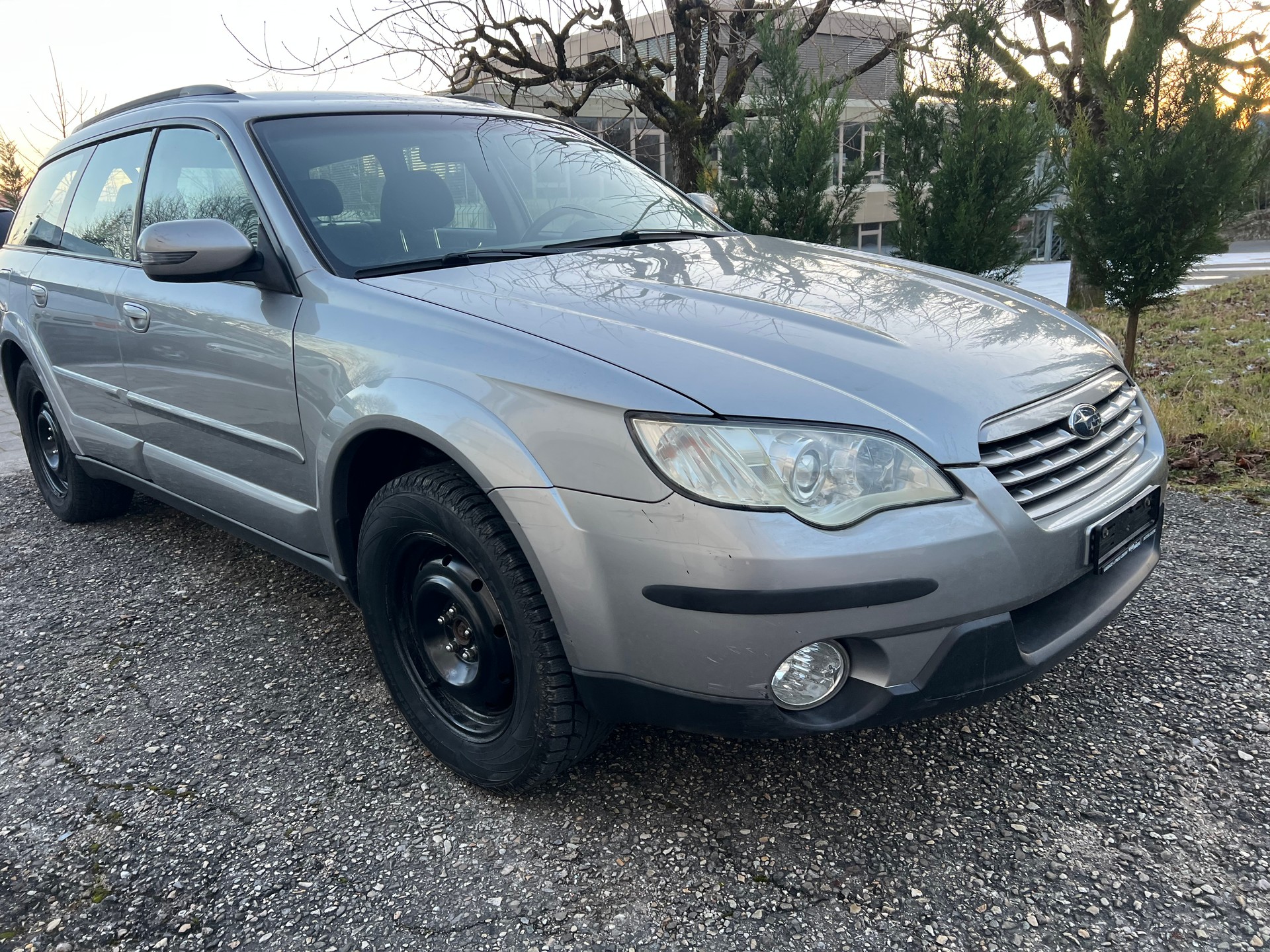 SUBARU Outback 2.5i AWD Swiss Automatic-image-2