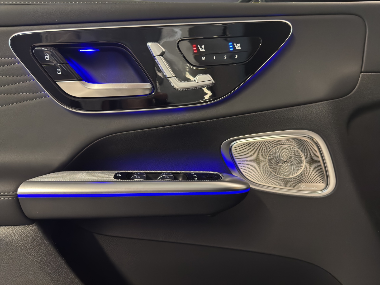 MERCEDES-BENZ GLC 300 de 4M EQ Star AMG Line-image-12
