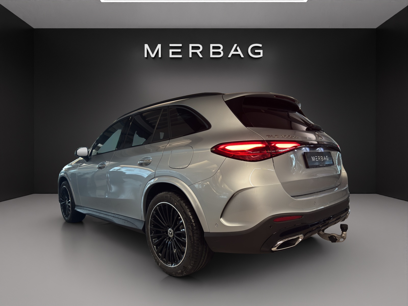 MERCEDES-BENZ GLC 300 de 4M EQ Star AMG Line-image-3