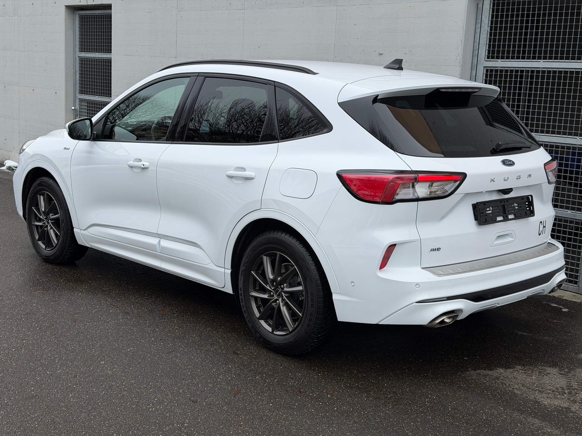 FORD Kuga 2.0 TDCi EcoBlue ST-Line X 4WD-image-2