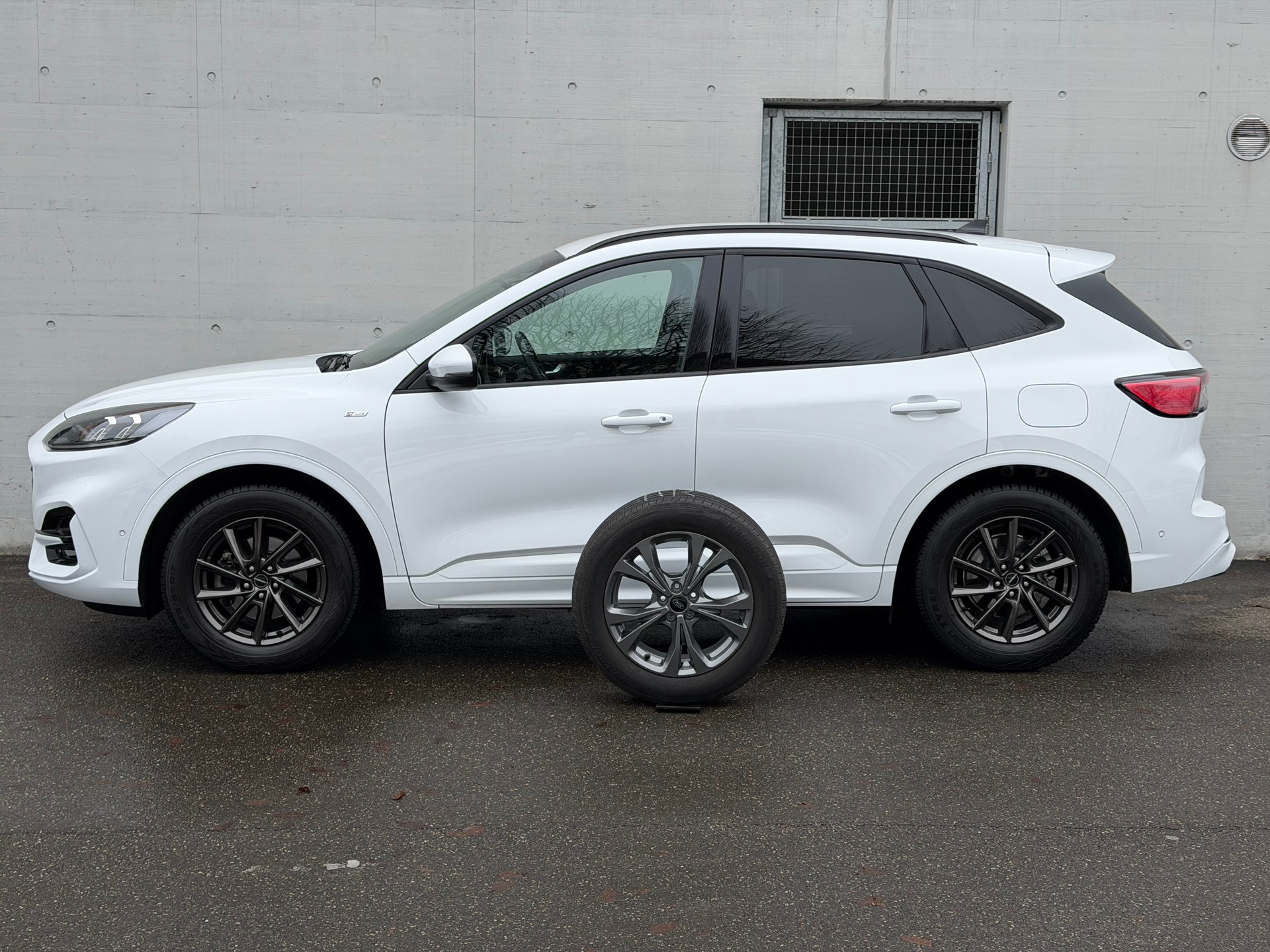 FORD Kuga 2.0 TDCi EcoBlue ST-Line X 4WD-image-4