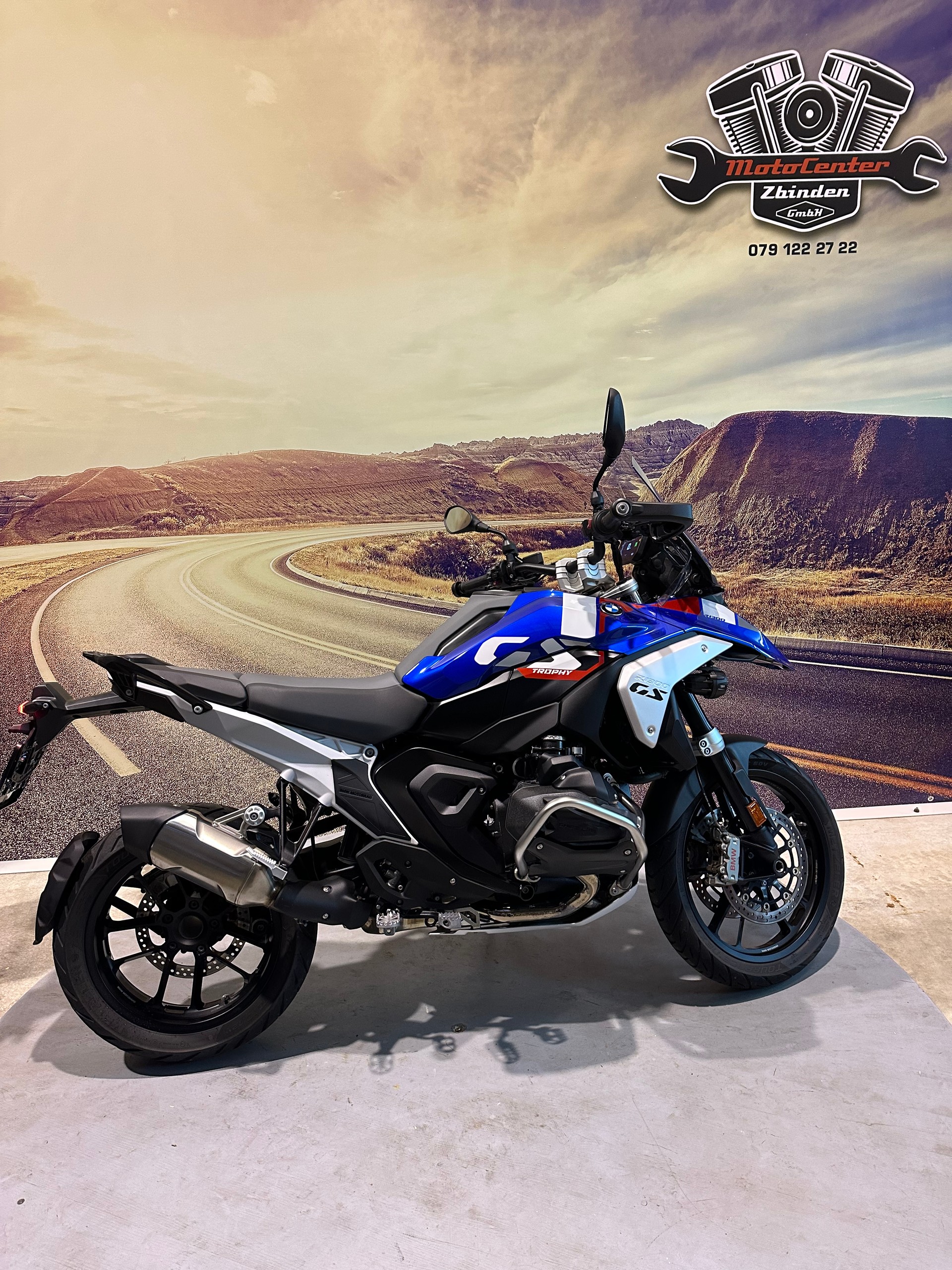 BMW R 1300 GS mit Sportfederung 2 CM höher
