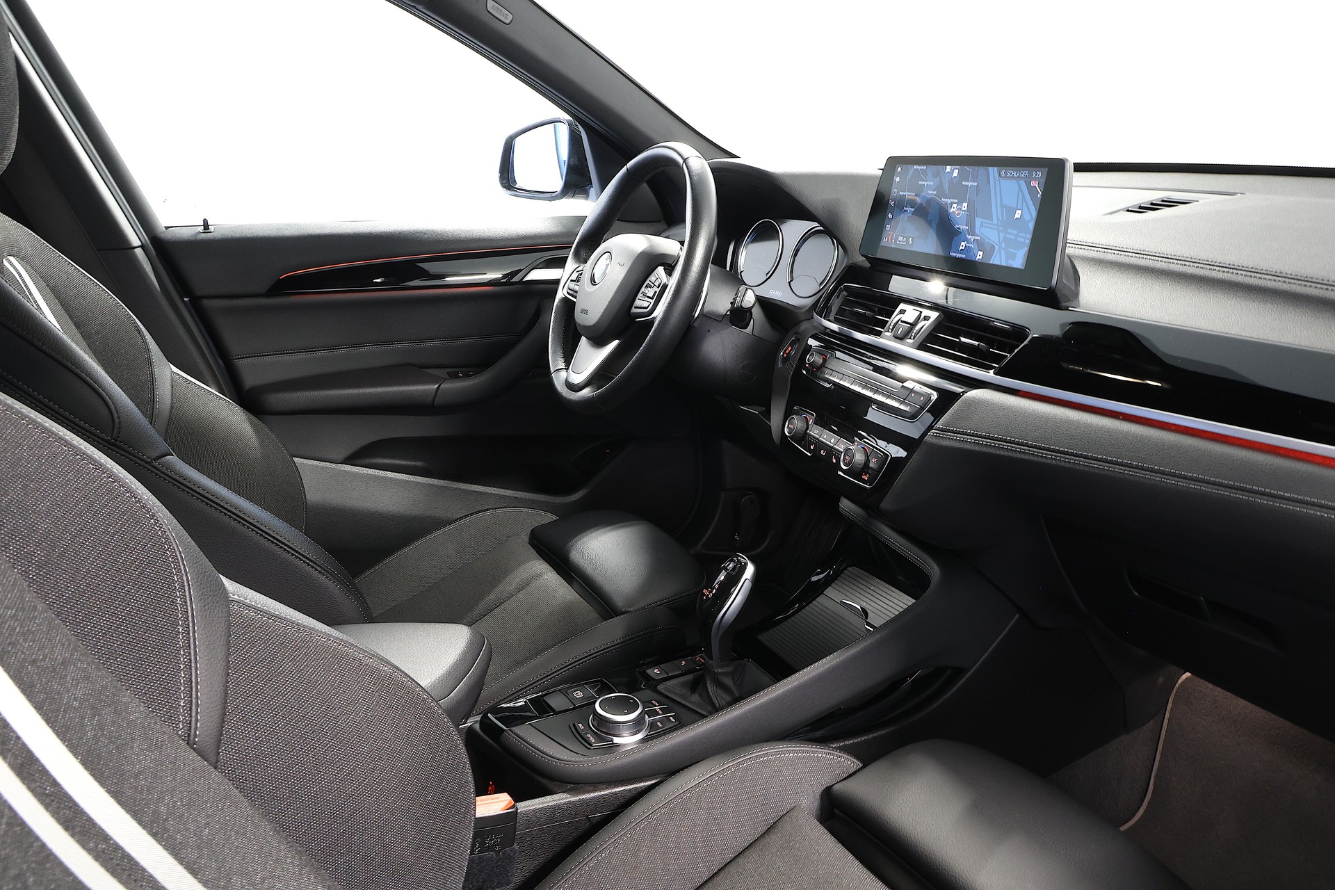 BMW X1 xDrive 20d Sport Line Steptronic-image-14