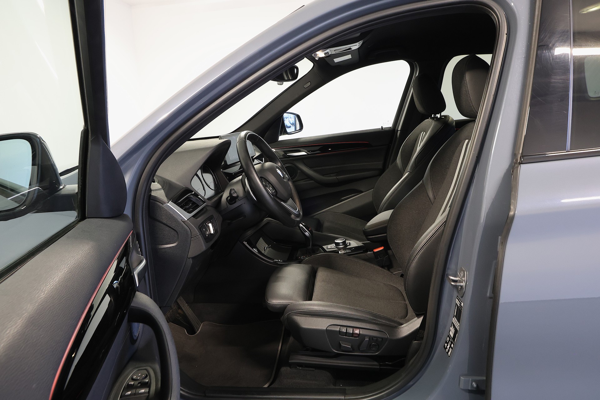 BMW X1 xDrive 20d Sport Line Steptronic-image-6
