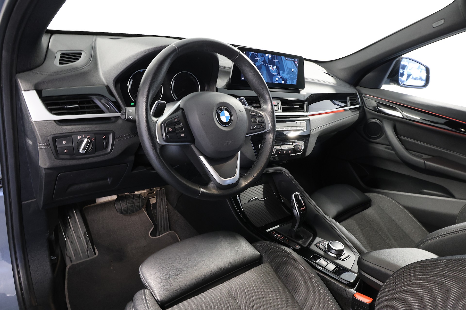 BMW X1 xDrive 20d Sport Line Steptronic-image-8