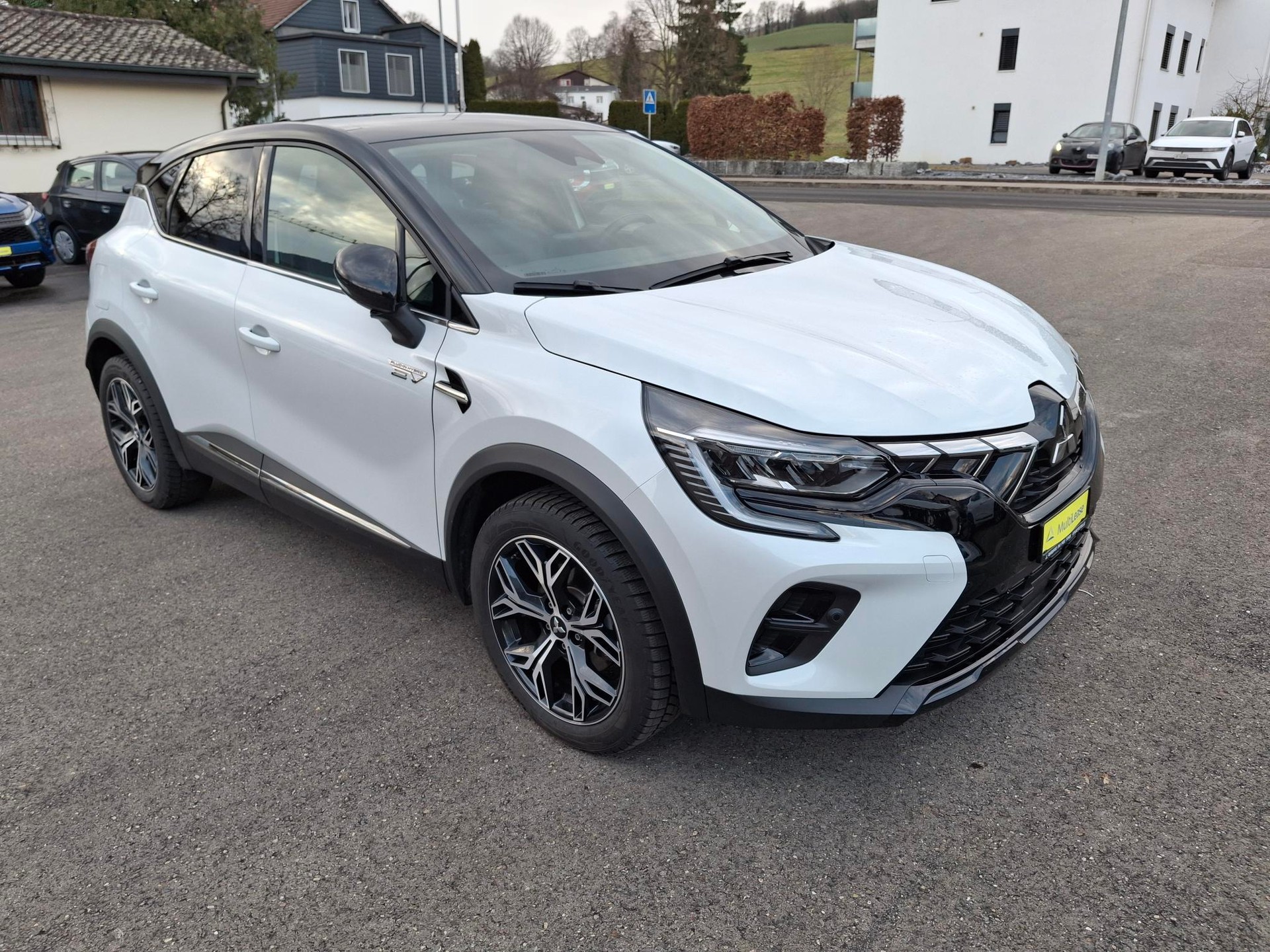 MITSUBISHI ASX 1.6 PHEV Instyle-image-1