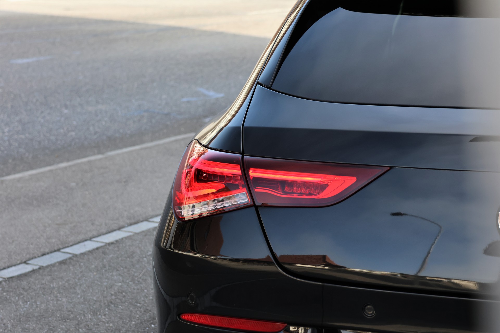 MERCEDES-BENZ CLA Shooting Brake 180 7G-DCT Progressive (CH)-image-4