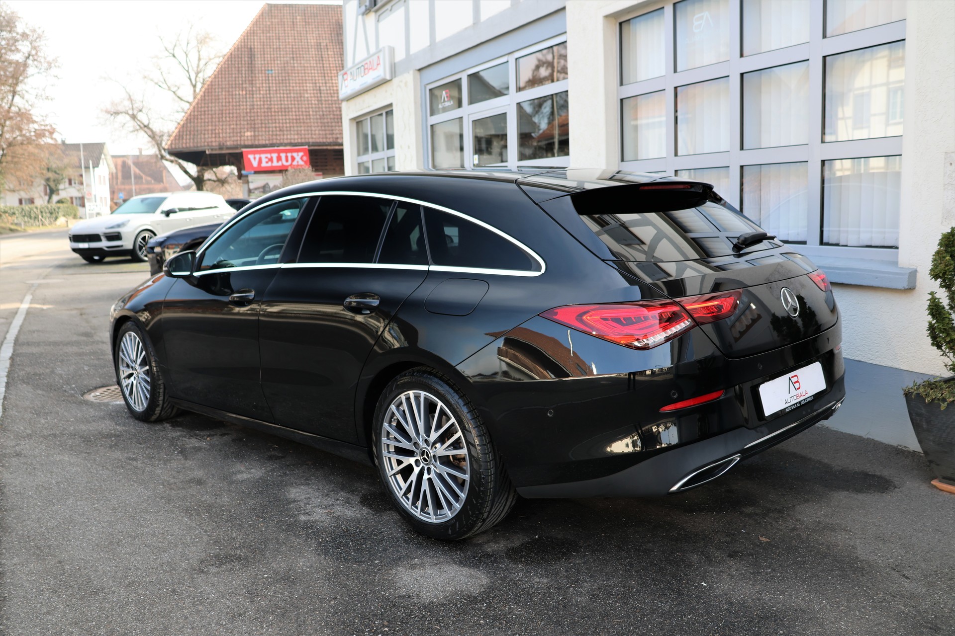 MERCEDES-BENZ CLA Shooting Brake 180 7G-DCT Progressive (CH)-image-5