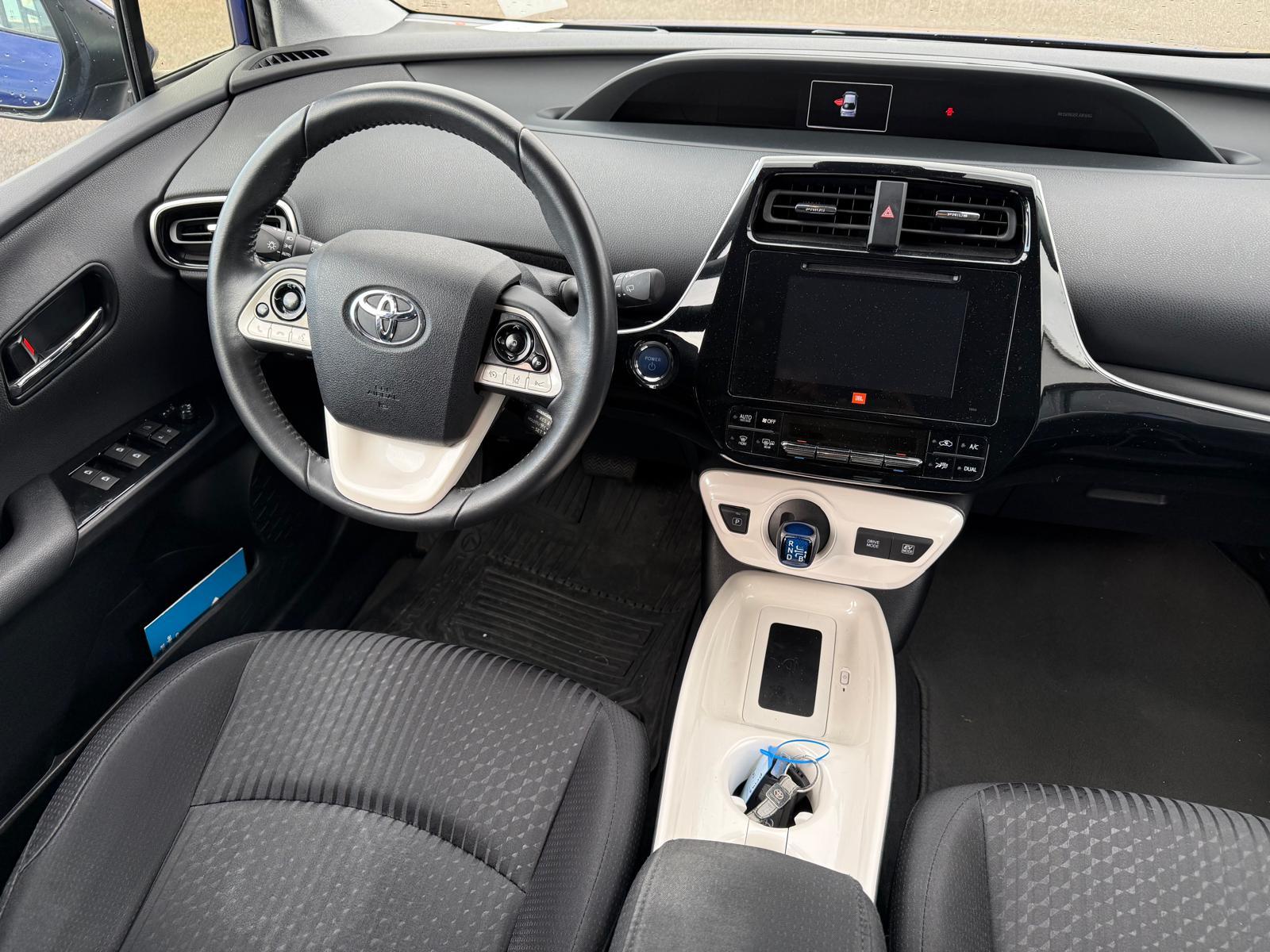 TOYOTA Prius 1.8 VVTi HSD Sol Premium-image-11
