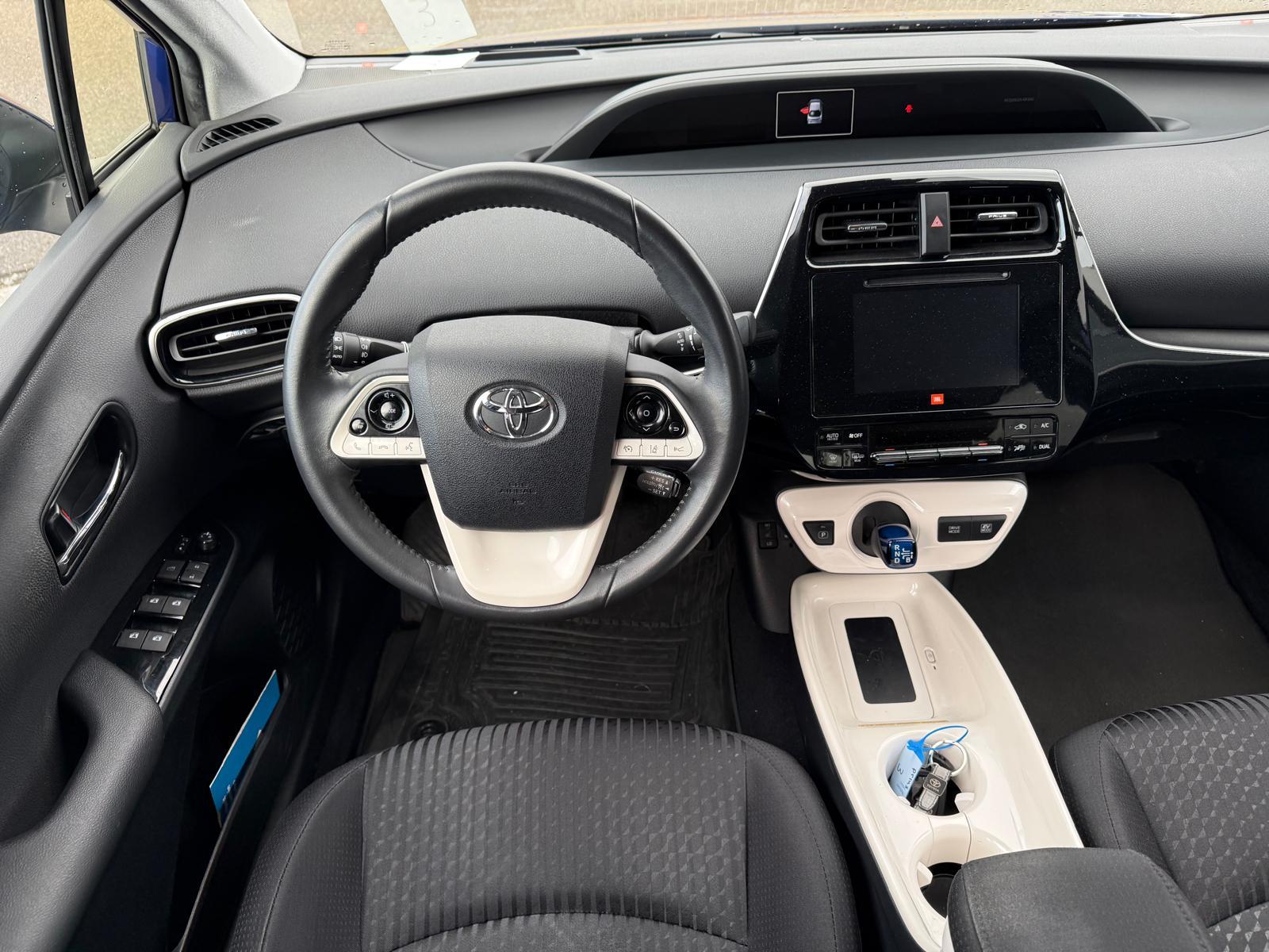 TOYOTA Prius 1.8 VVTi HSD Sol Premium-image-9