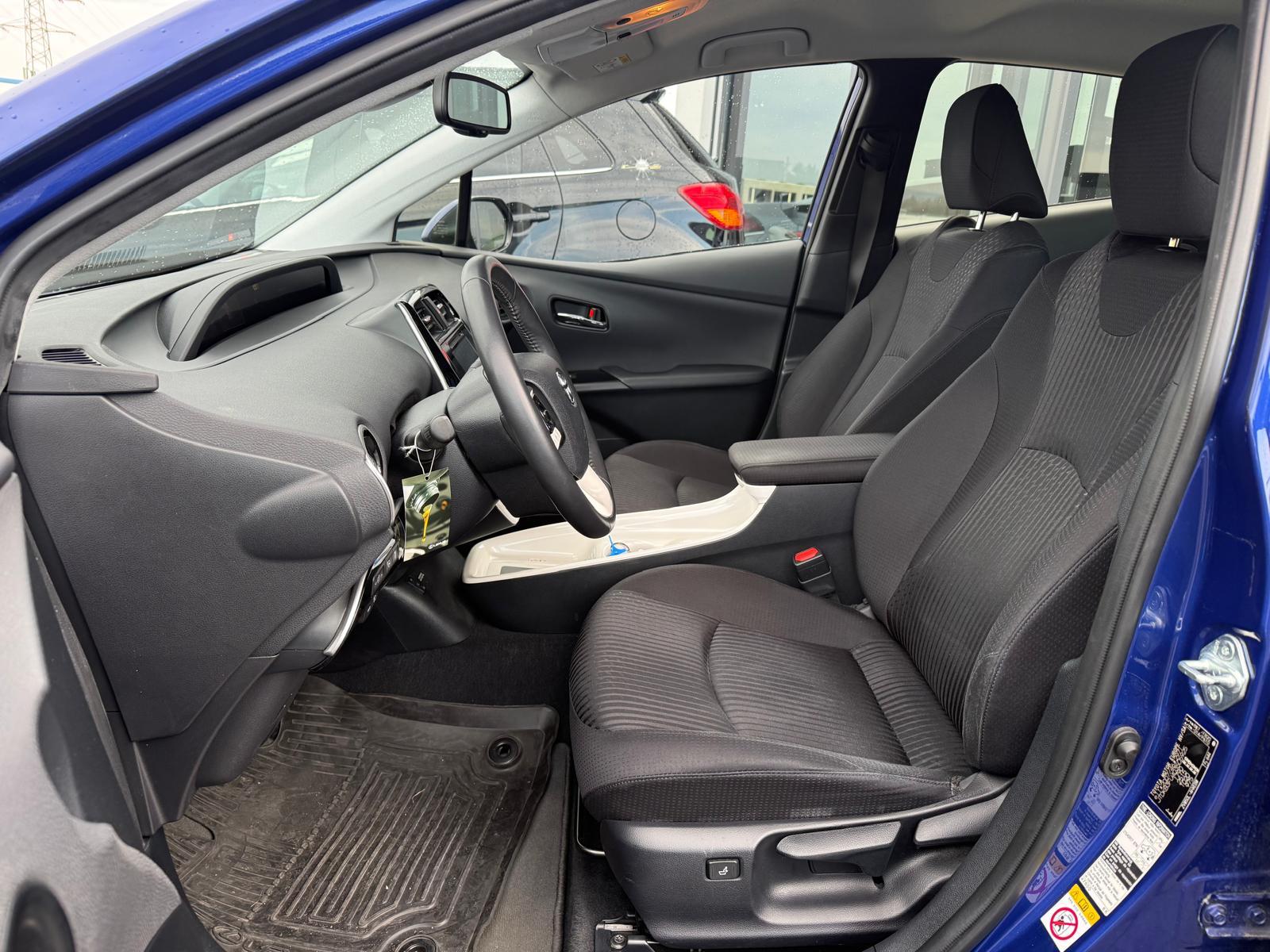 TOYOTA Prius 1.8 VVTi HSD Sol Premium-image-14