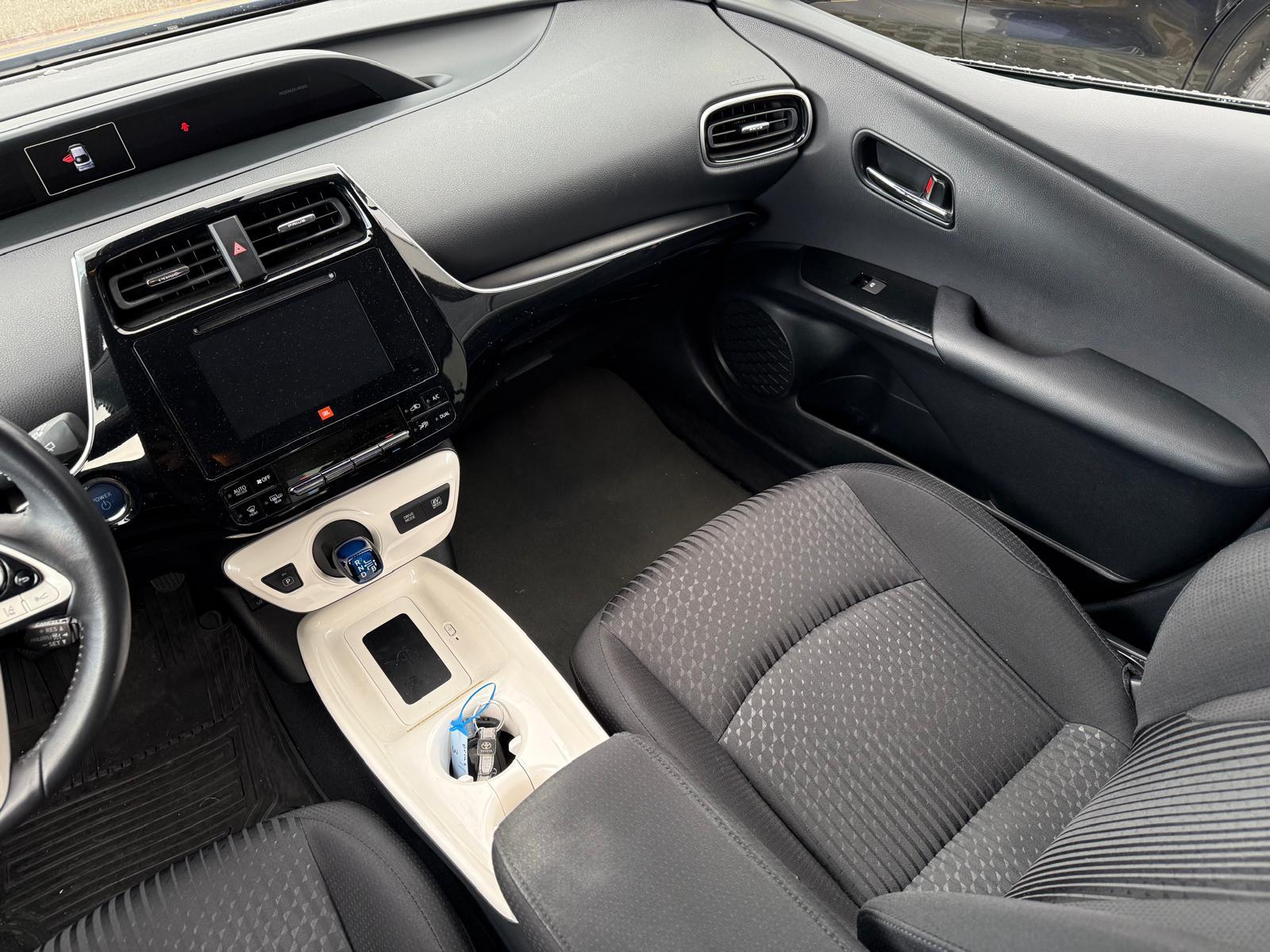 TOYOTA Prius 1.8 VVTi HSD Sol Premium-image-17