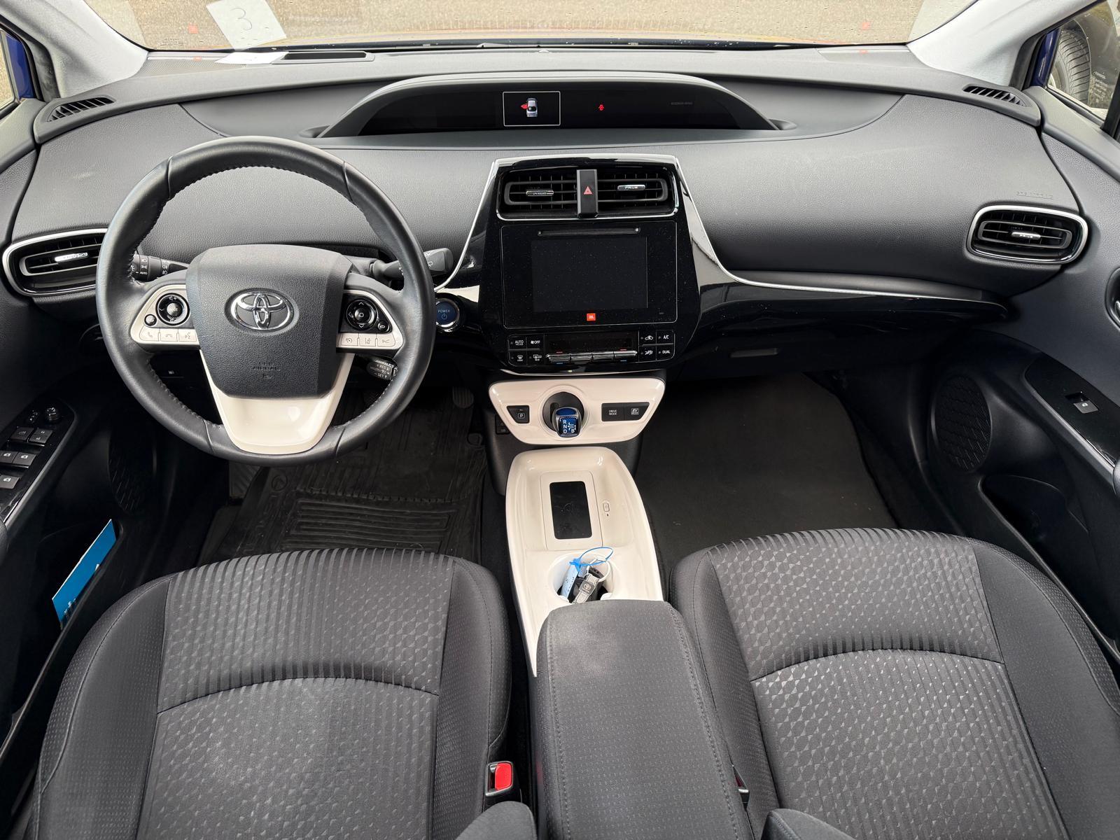 TOYOTA Prius 1.8 VVTi HSD Sol Premium-image-8