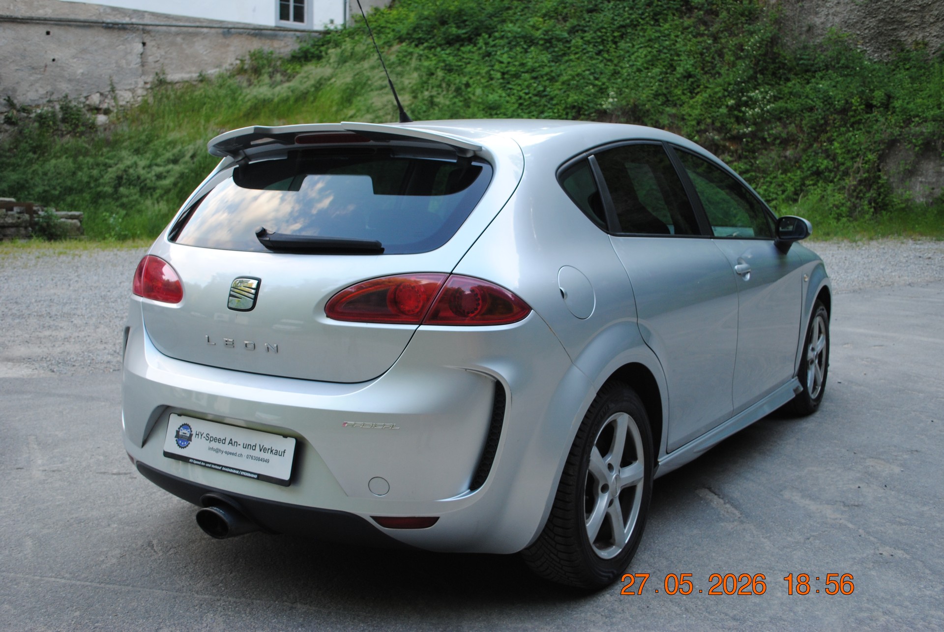SEAT Leon 2.0 FSI T Radical-image-3