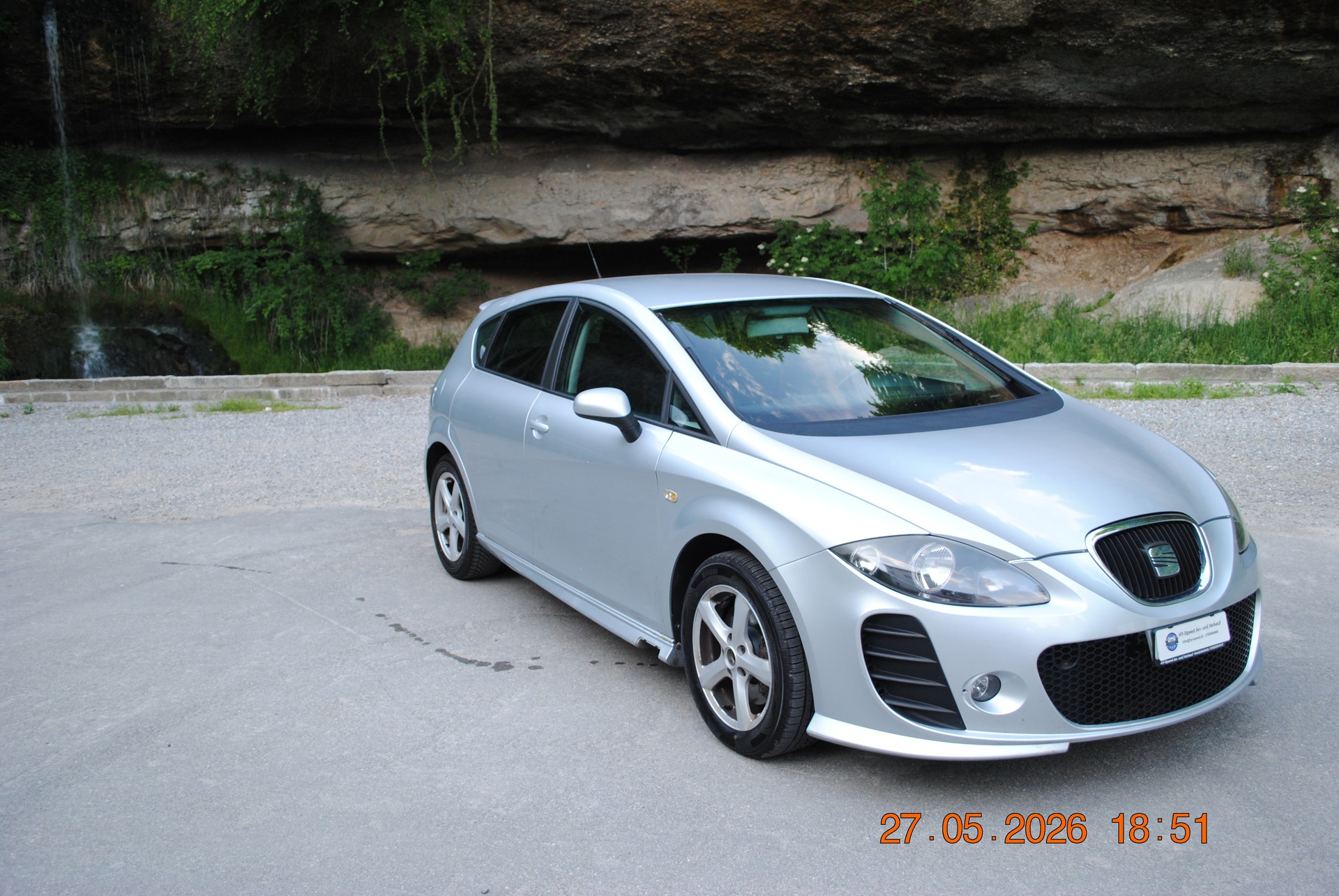 SEAT Leon 2.0 FSI T Radical-image-1
