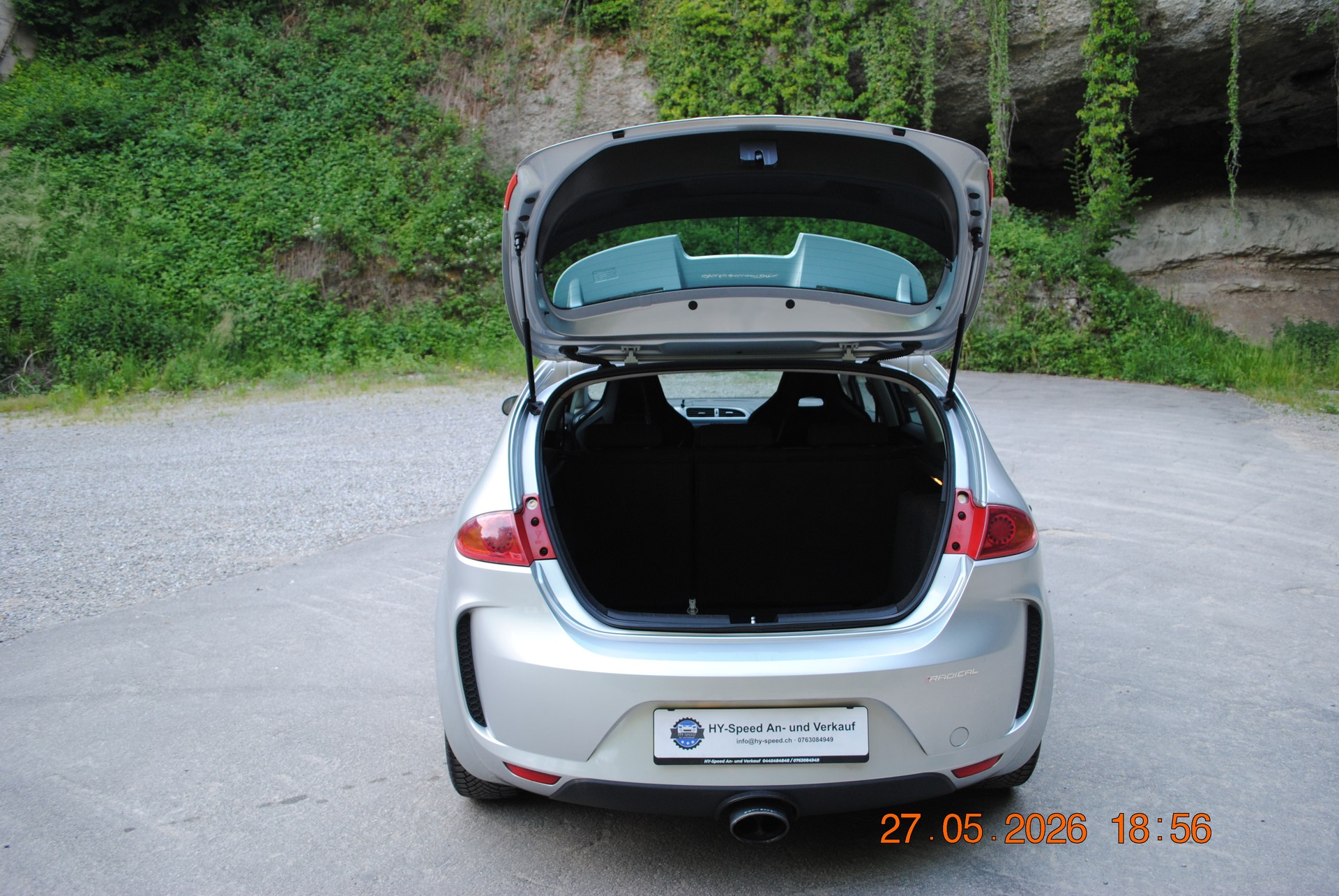 SEAT Leon 2.0 FSI T Radical-image-5
